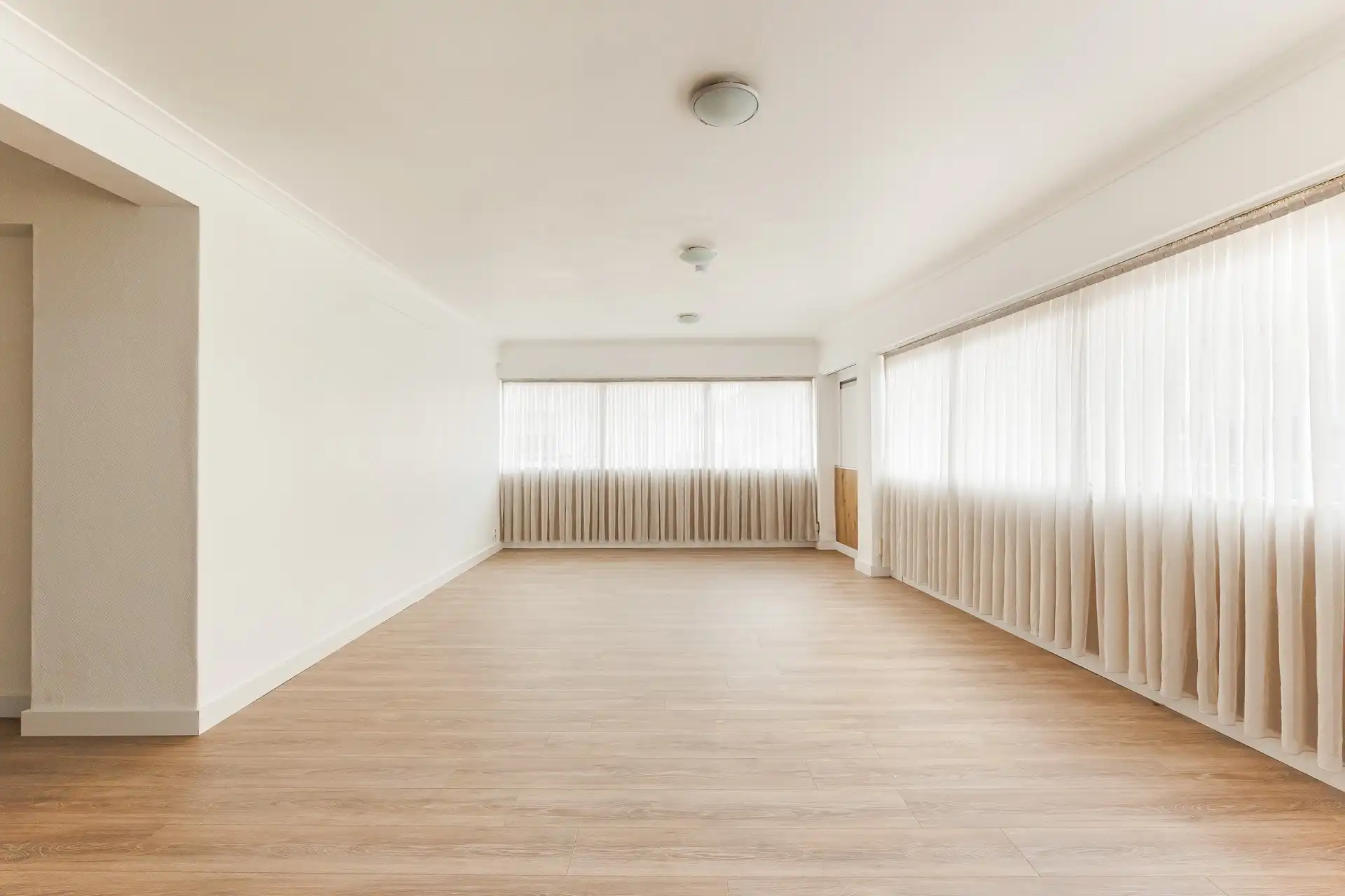 Gelijkvloers appartement / praktijk in Silsburg Deurne-Zuid foto 2