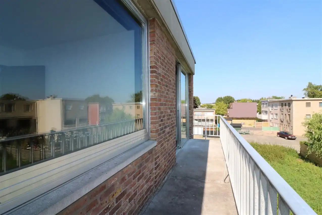 Zonnig appartement met 2 slaapkamers en garage op zeer goede, rustige locatie foto 24
