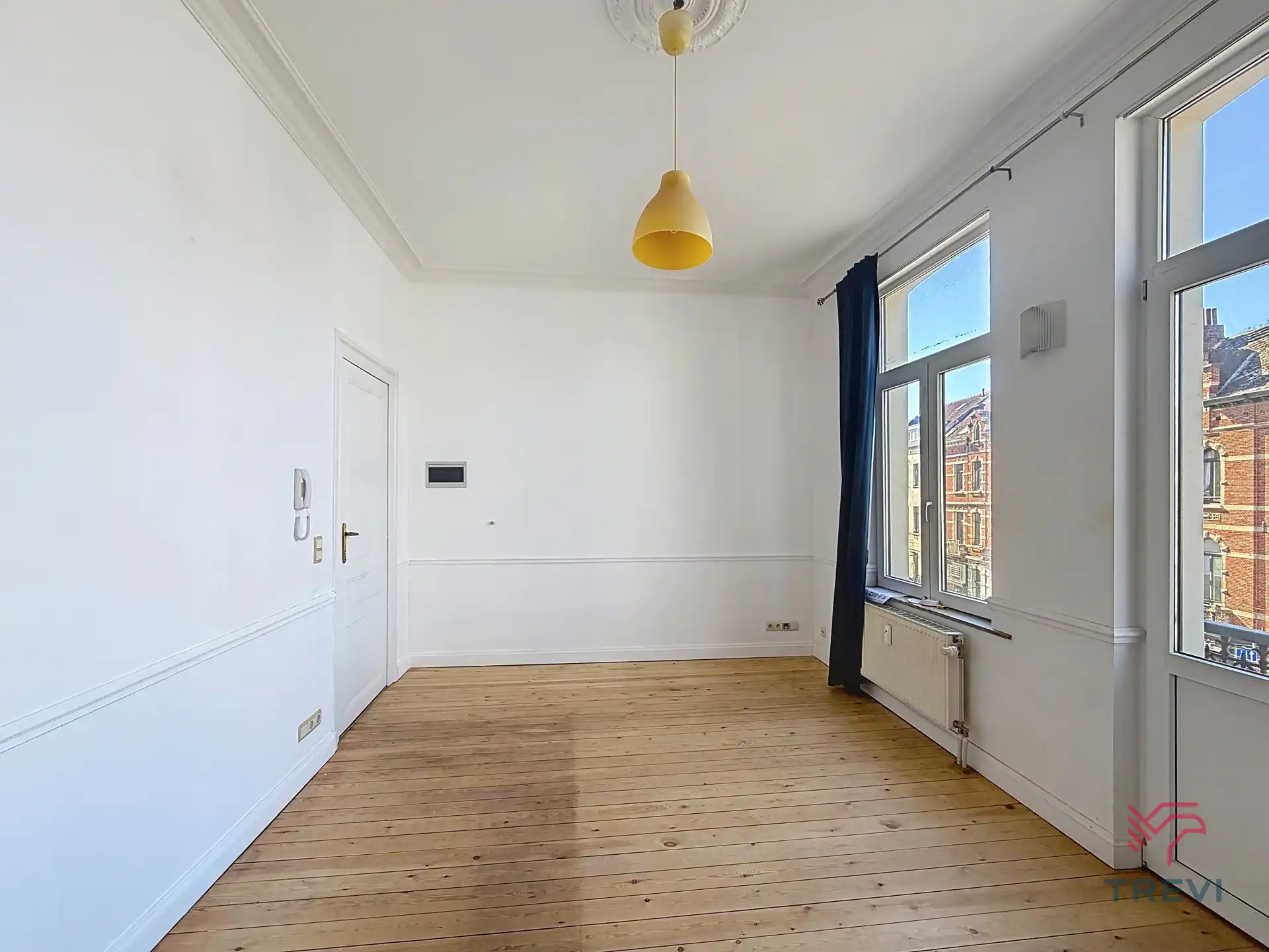 Ongemeubileerde studio, ideaal gelegen foto 2