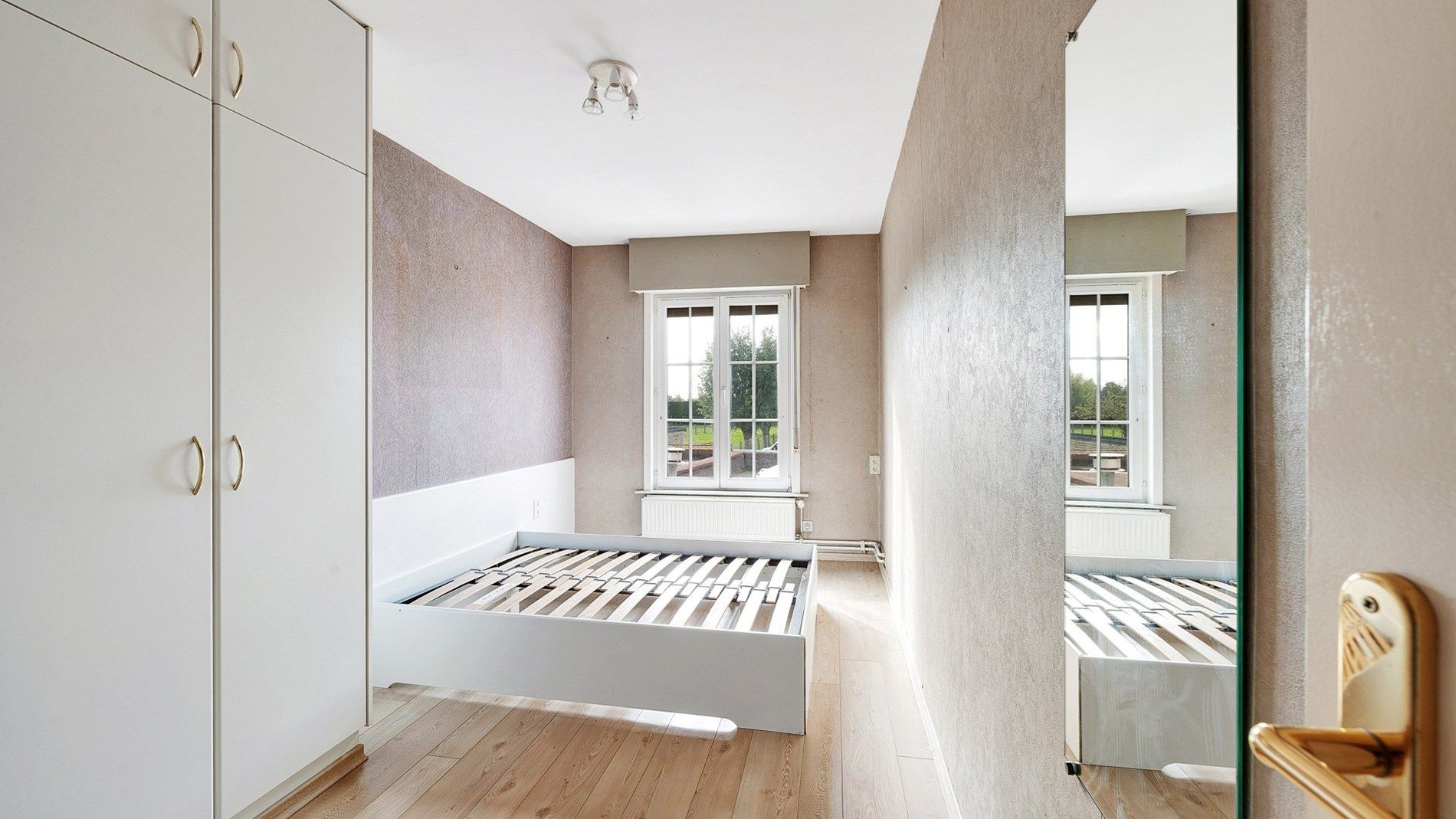 Leuke halfopen woning met garage te Knokke-Westkapelle foto 11