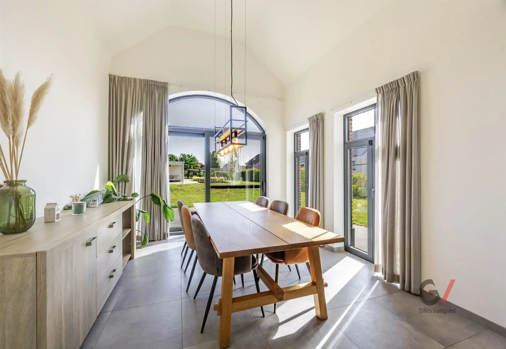 Villa midden in het groene Lubbeek foto 4