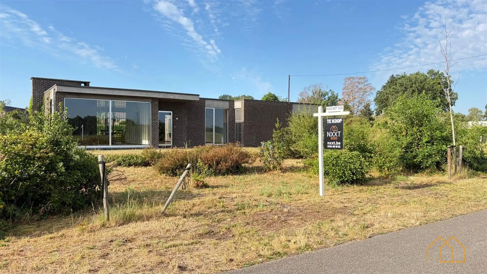Laagbouw op 15are in groene omgeving foto 34