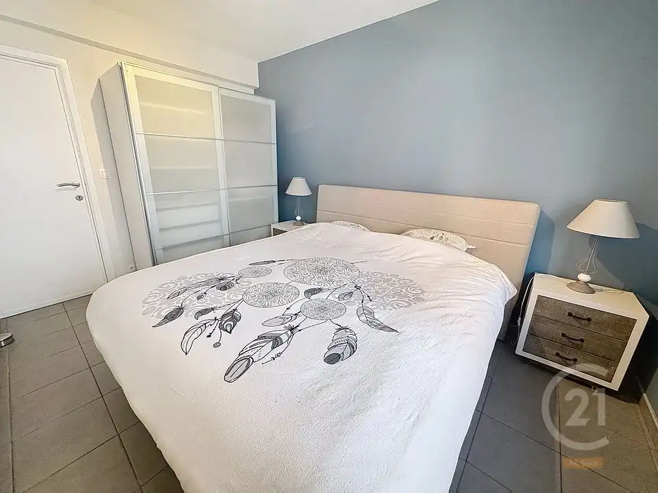 Ruim en volledig gerenoveerd appartement op centrale ligging in Westende-Bad foto 12