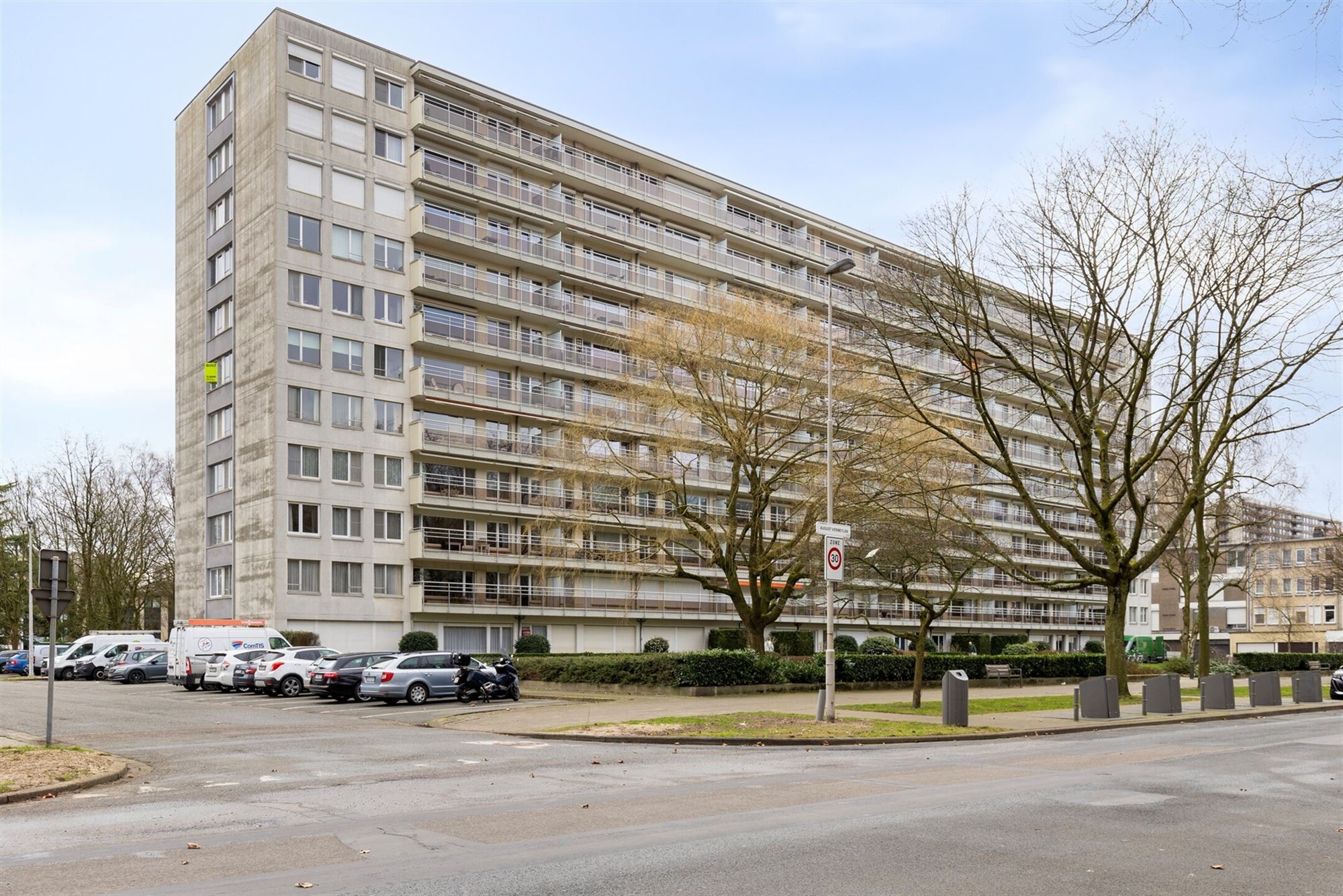 Instapklaar appartement met drie slaapkamers foto 18