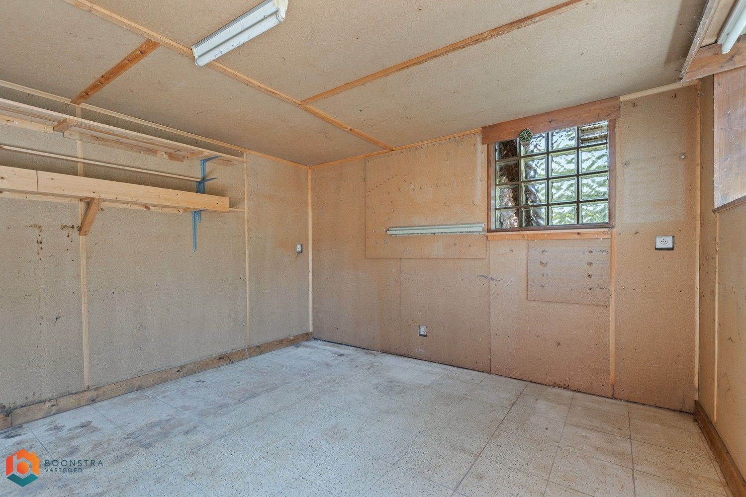 Te renoveren woning met 2 slaapkamers foto 26