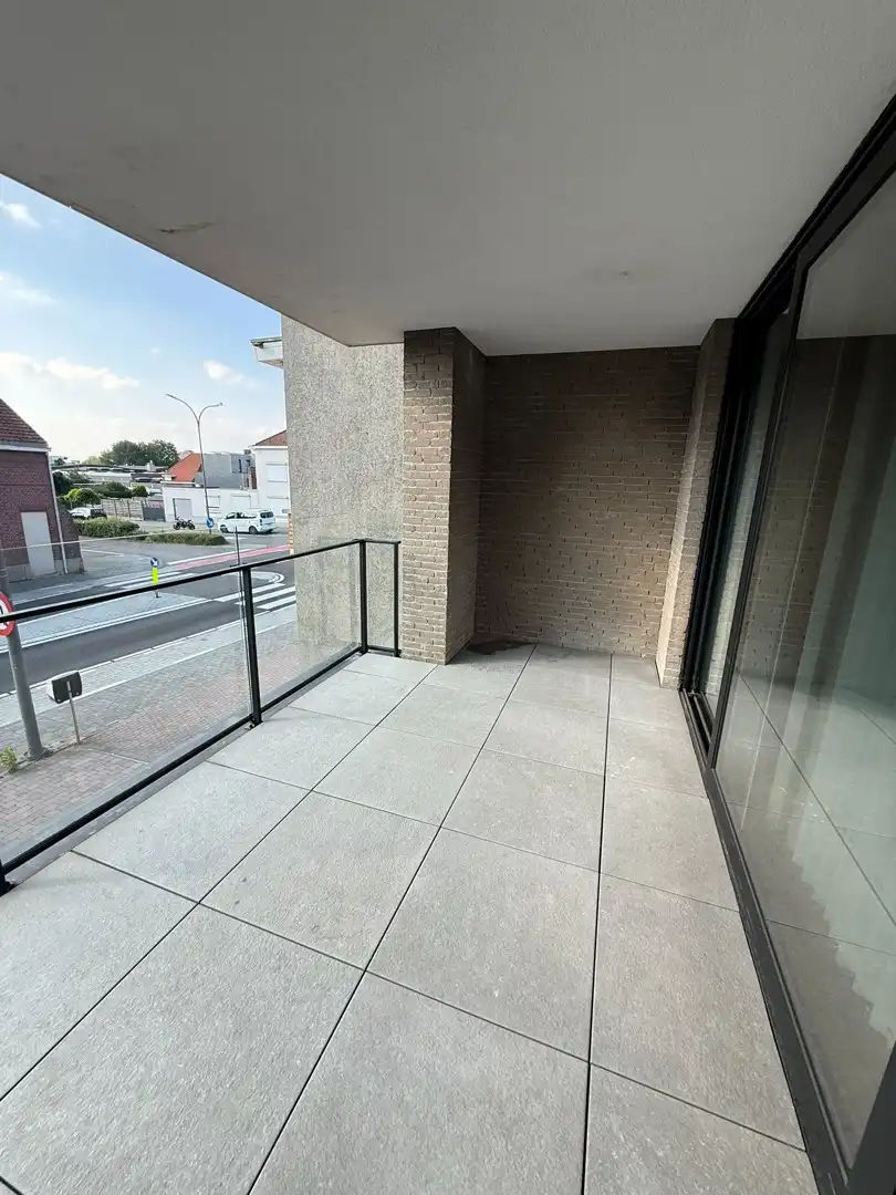 Prachtig appartement met 1 slaapkamer en ruim, zongericht terras te Hasselt. foto 2