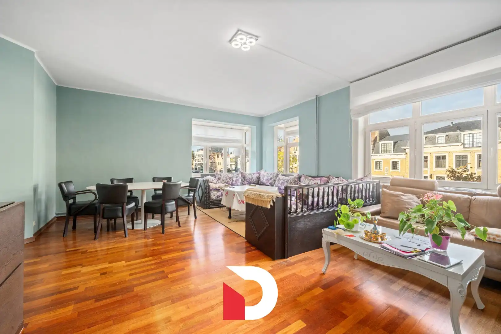 Karaktervolle ruime hoekwoning met garage in centrum Brugge foto 16