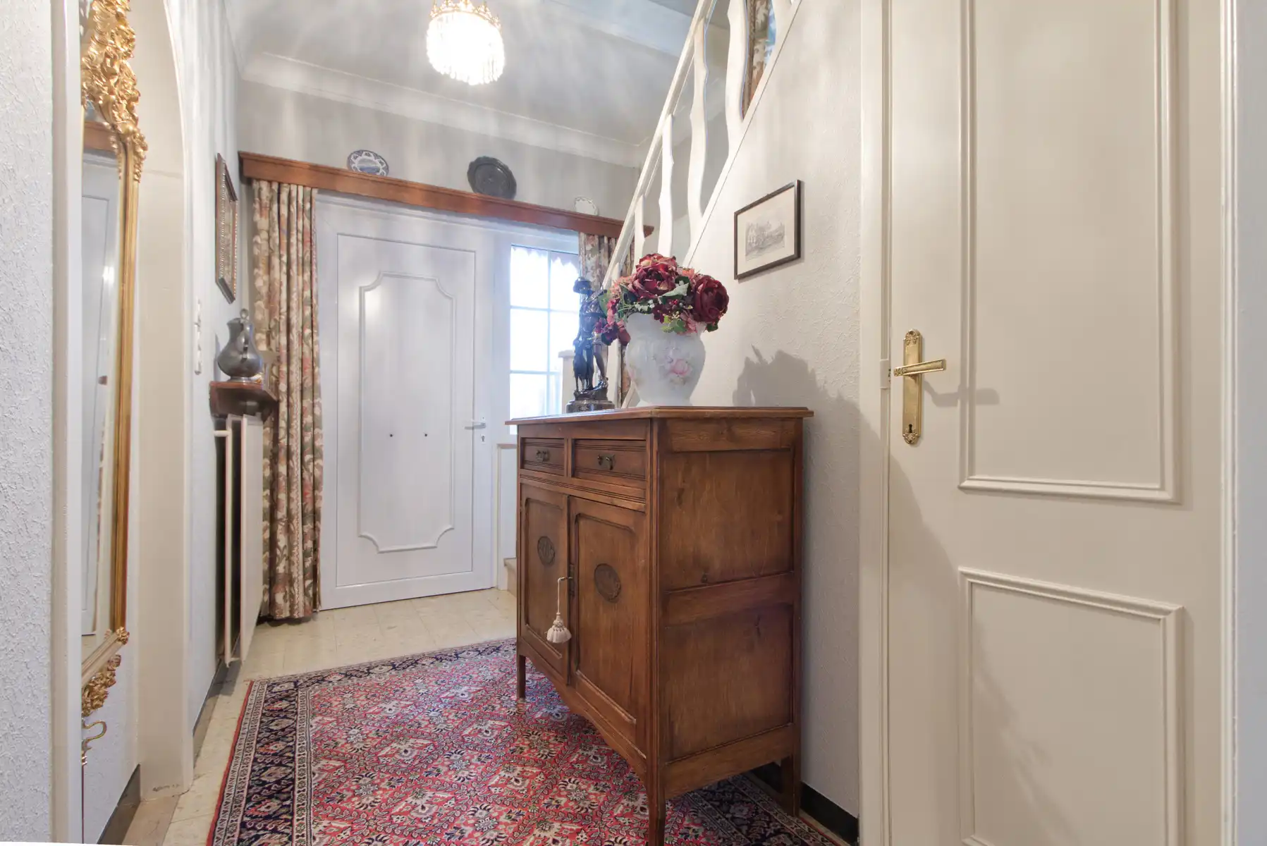 GEZINSWONING - 3 SLK - VERANDA - TERRAS - TUIN - GARAGE foto 3