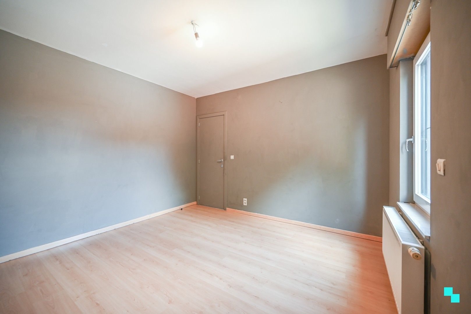 Tweeslaapkamerappartement nabij centrum Oostrozebeke foto 17