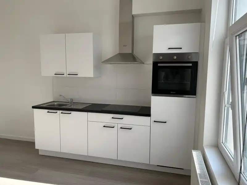 Volledig gerenoveerd  1-slaapkamerappartment foto 10