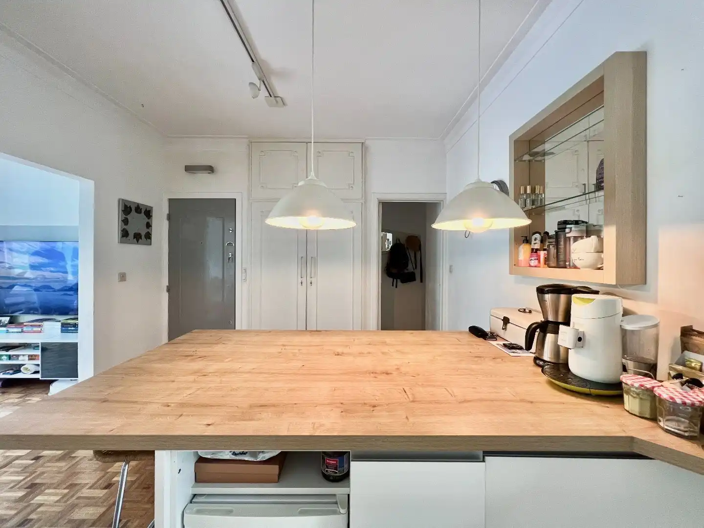 Modern ingericht GEMEUBELD 2 slpk appartement  foto 8