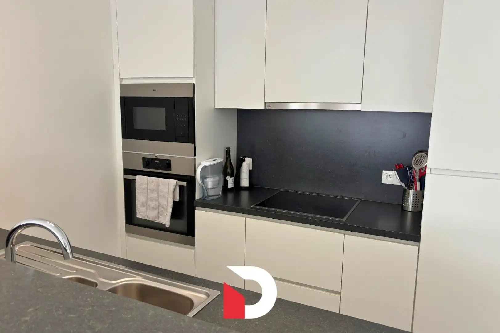 Recent appartement met 2 slaapkamers en zeer aangenaam hoekterras foto 6