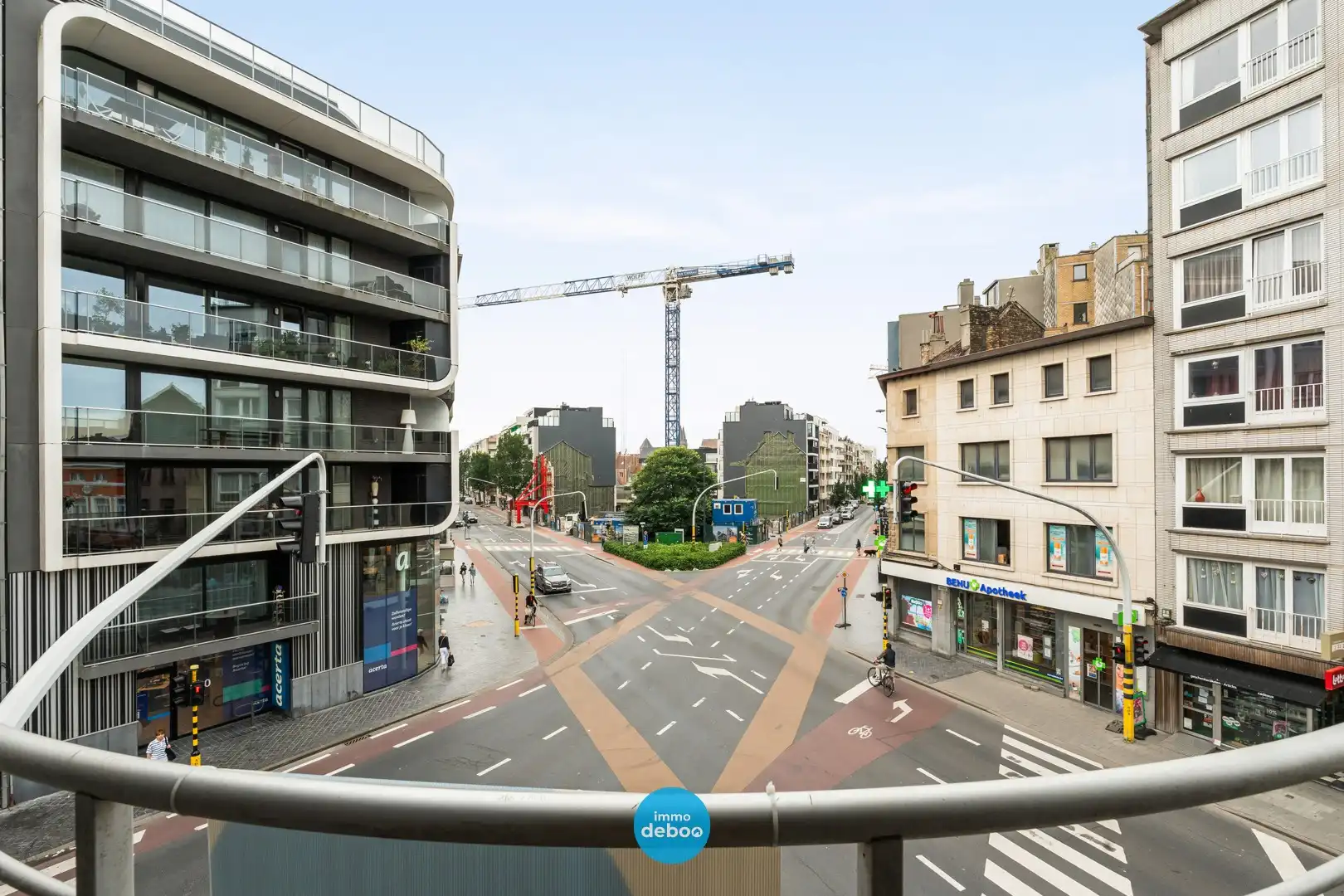 Instapklaar hoekappartement met open zicht, op wandelafstand van centrum en zee foto {{pictureIndex}}