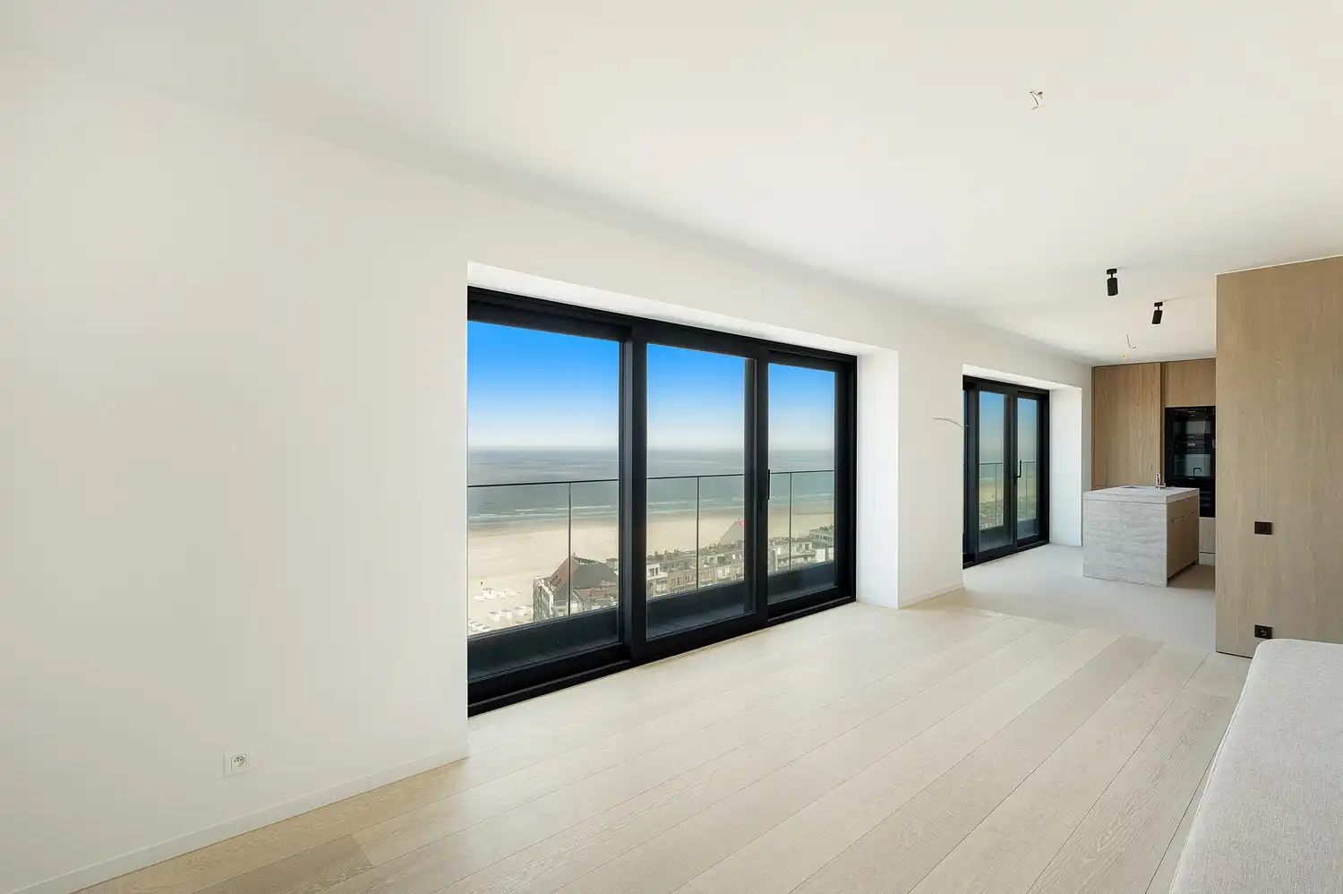 Fenomenaal appartement met panoramisch zicht op de 18de verdieping van Res.Heldentoren foto 4
