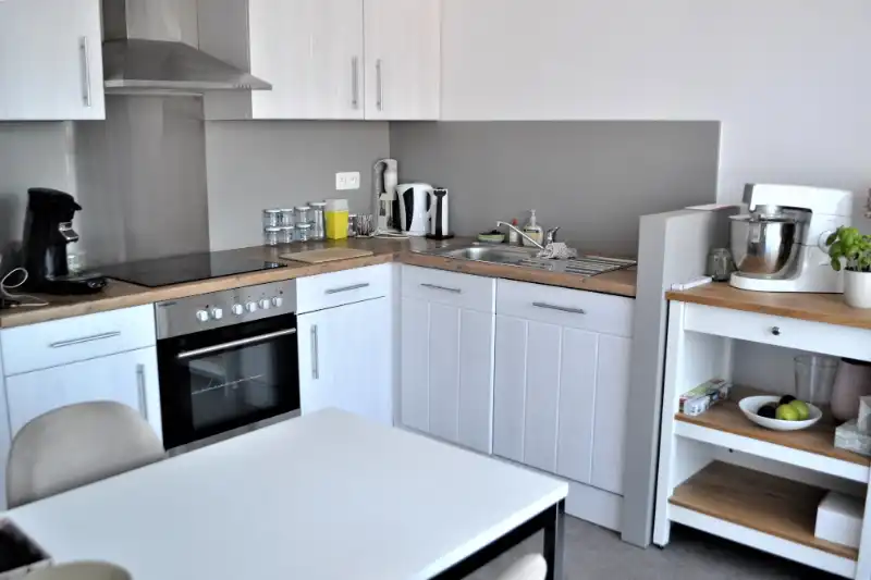 2 slaapkamer appartement met garage! foto 5