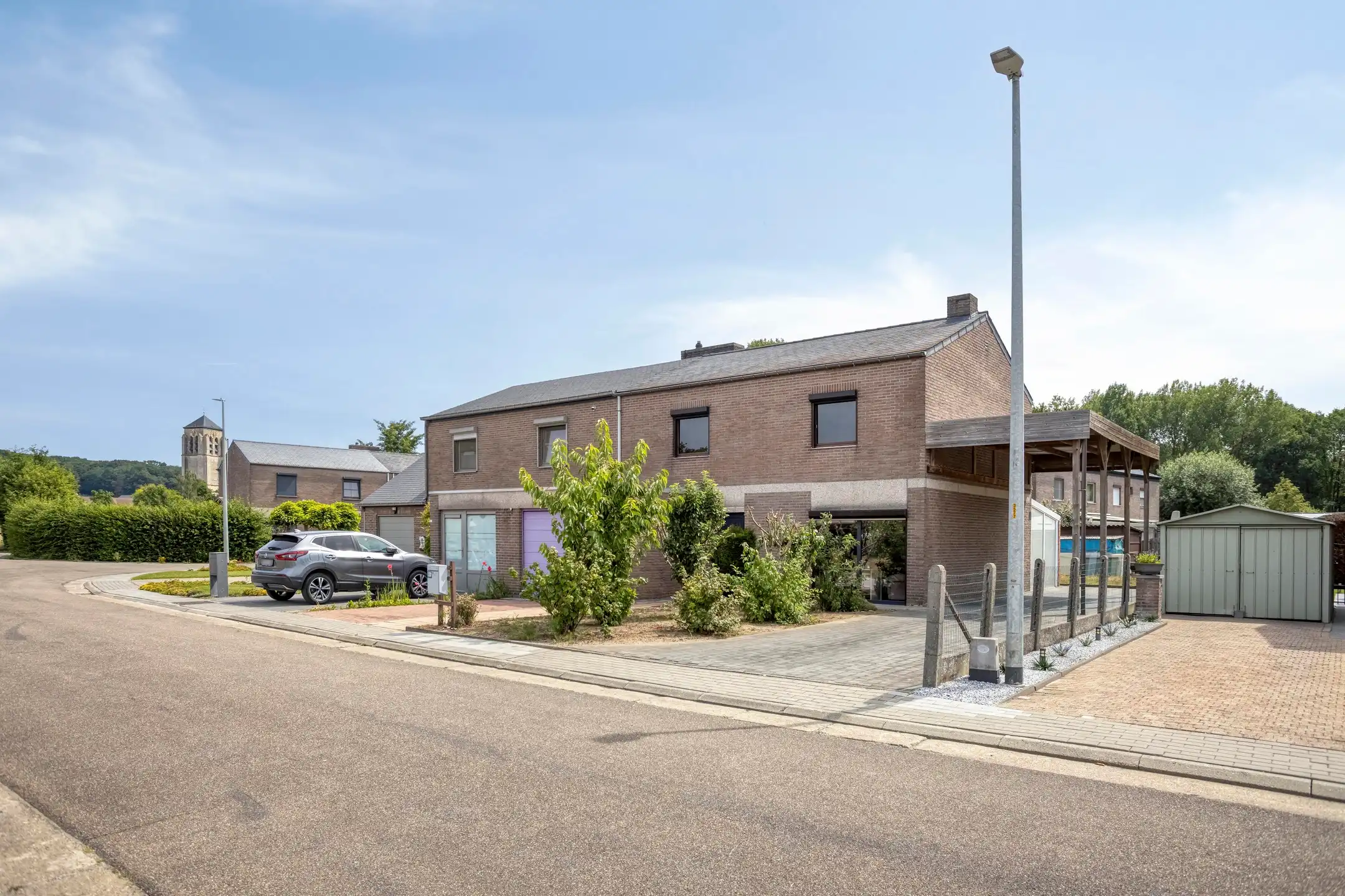 Rustig gelegen woning met 4 slaapkamers te Wezemaal foto 2