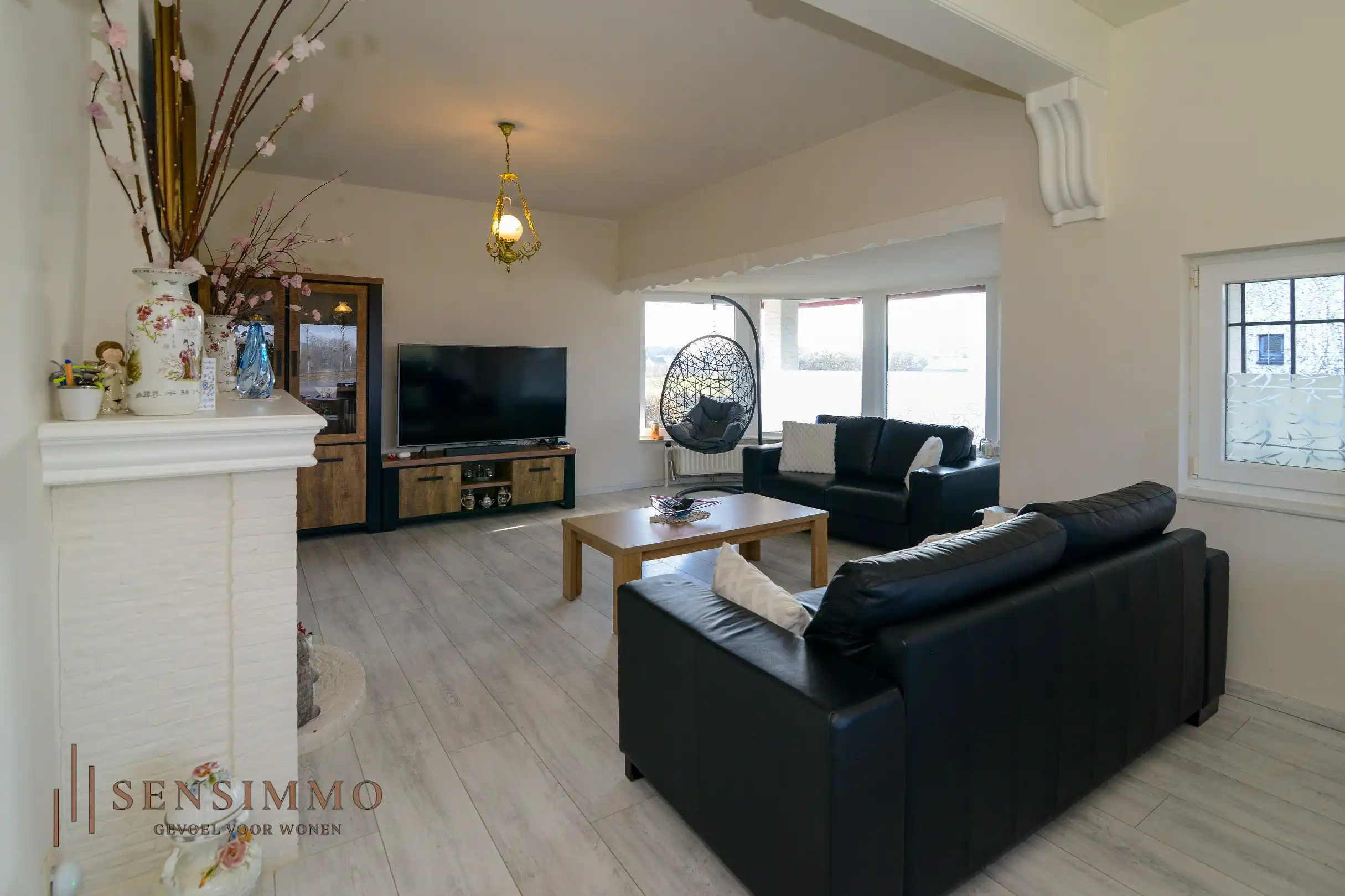 Charmante vrijstaande woning met karakter en 4 slaapkamers in Maasmechelen foto 3