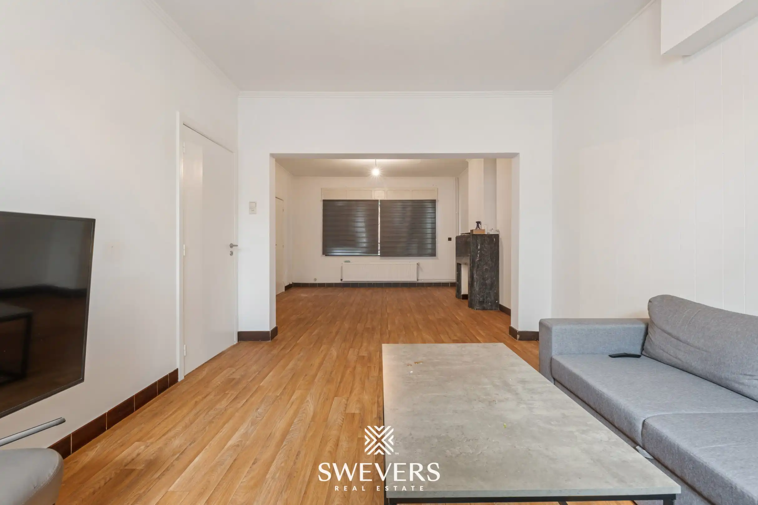 Te renoveren woning met 4 slaapkamers en 4 garages te Beringen foto 4
