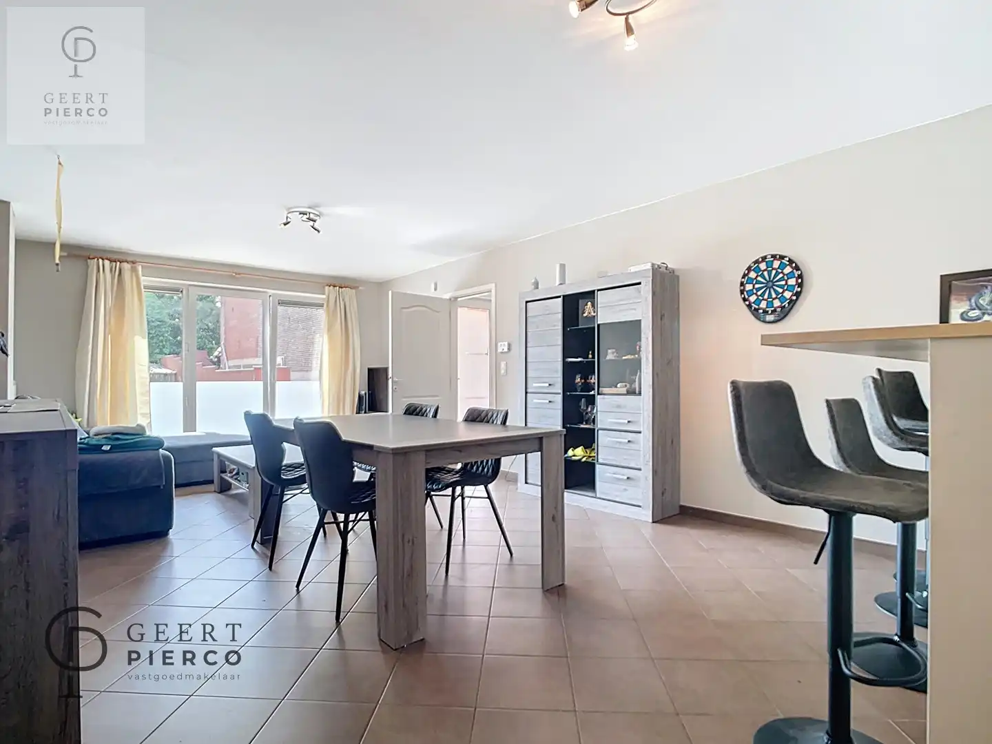 Gezellige studio foto 4