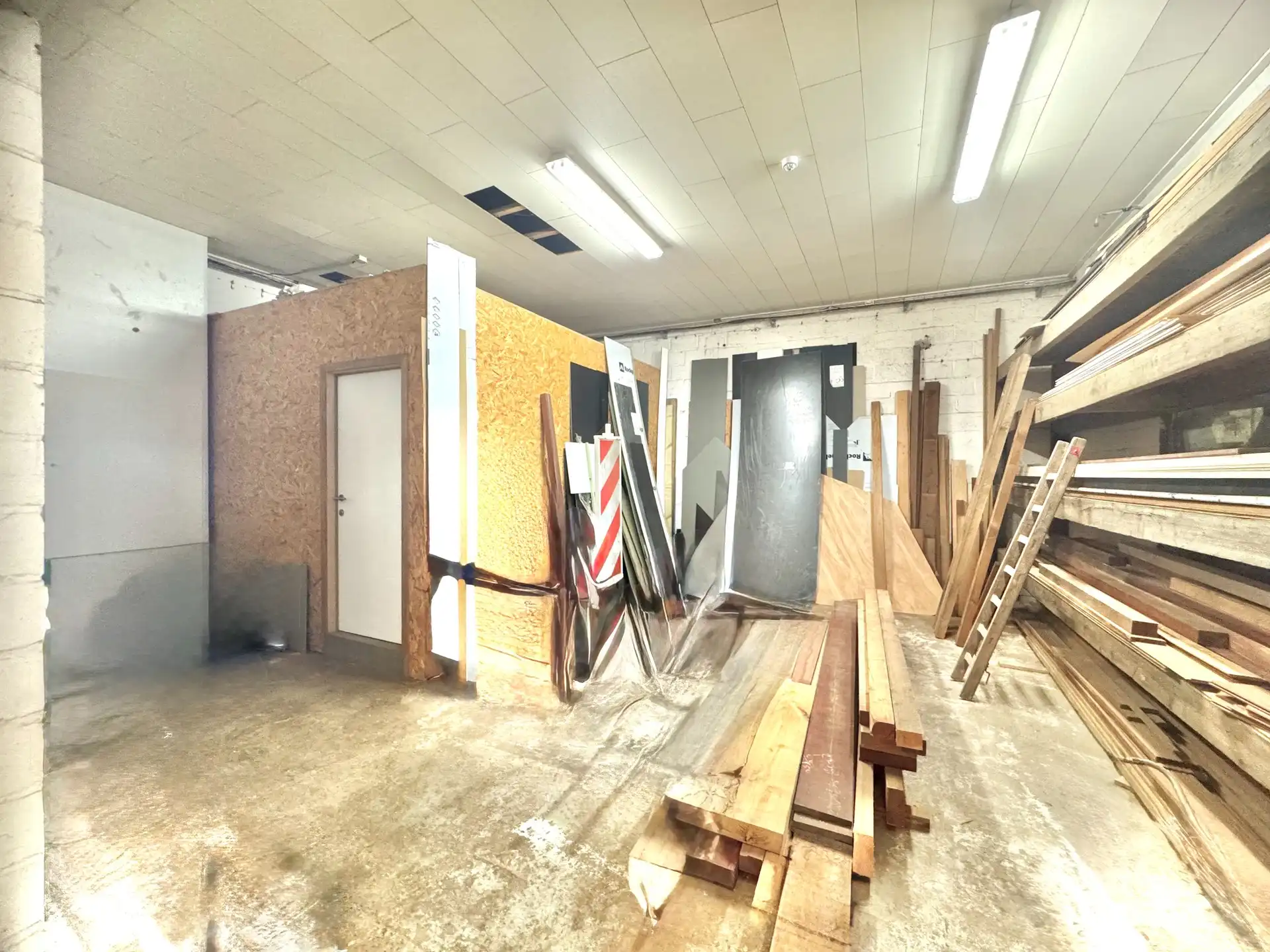 MAGAZIJNRUIMTE 350 M² | BUREEL | KOER | CASCO APPARTEMENT | 714 M² foto 8