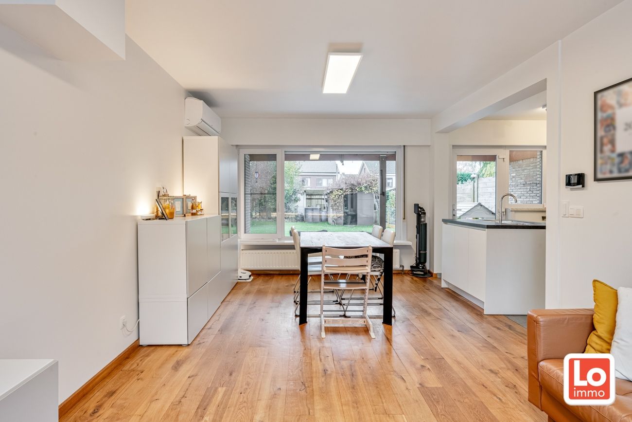 Instapklare gesloten bebouwing met garage op een rustige en goede locatie in wijk ‘Lobos’ nabij het centrum van Lochristi! foto 6