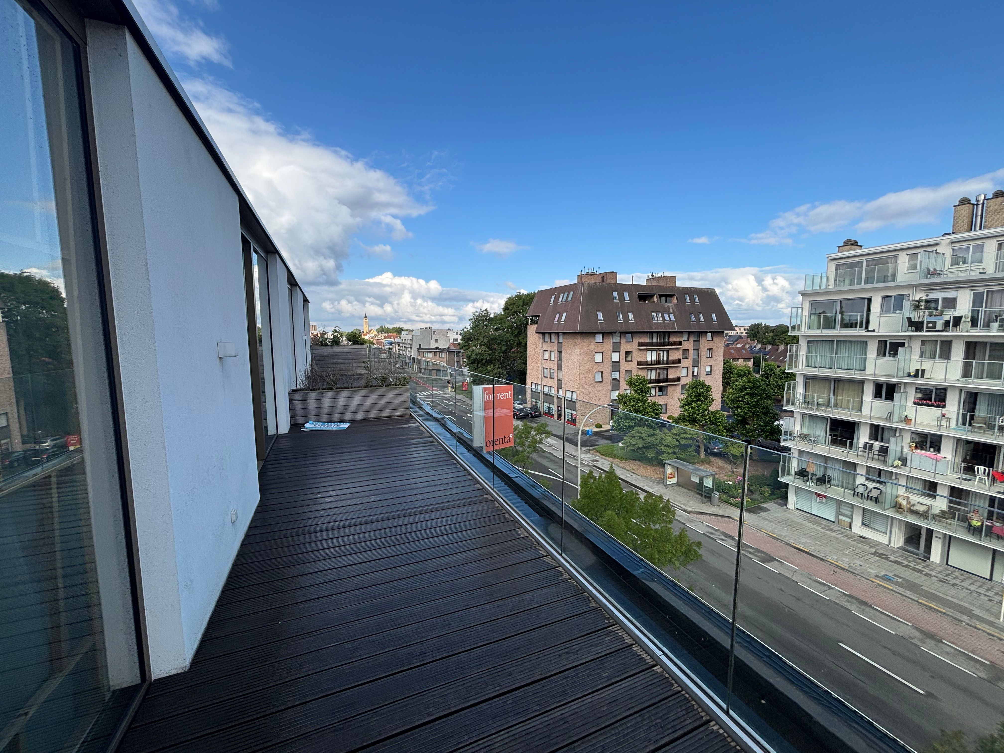 Lichtrijke, moderne en energiezuinige penthouse te koop in Roeselare foto 17