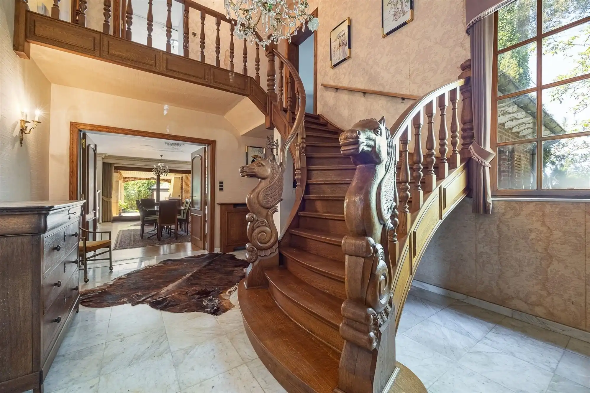 Villa met bijgebouwen op prachtig perceel foto 13