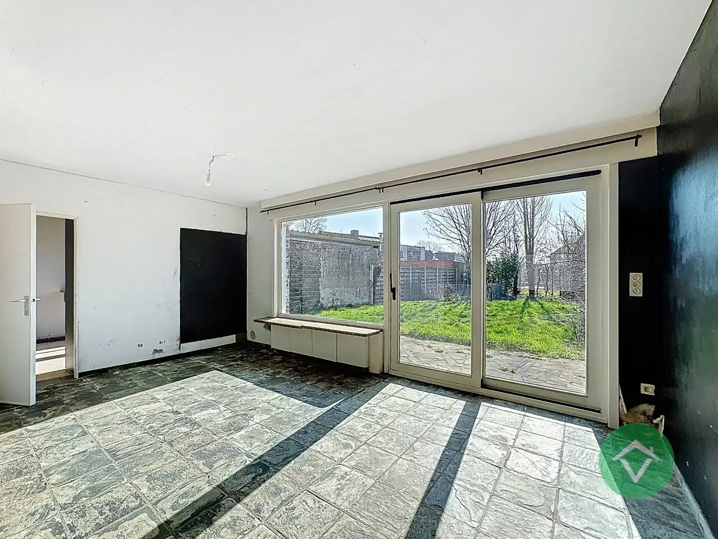 Woning met 3 slaapkamers en garage te Lichtervelde foto 6