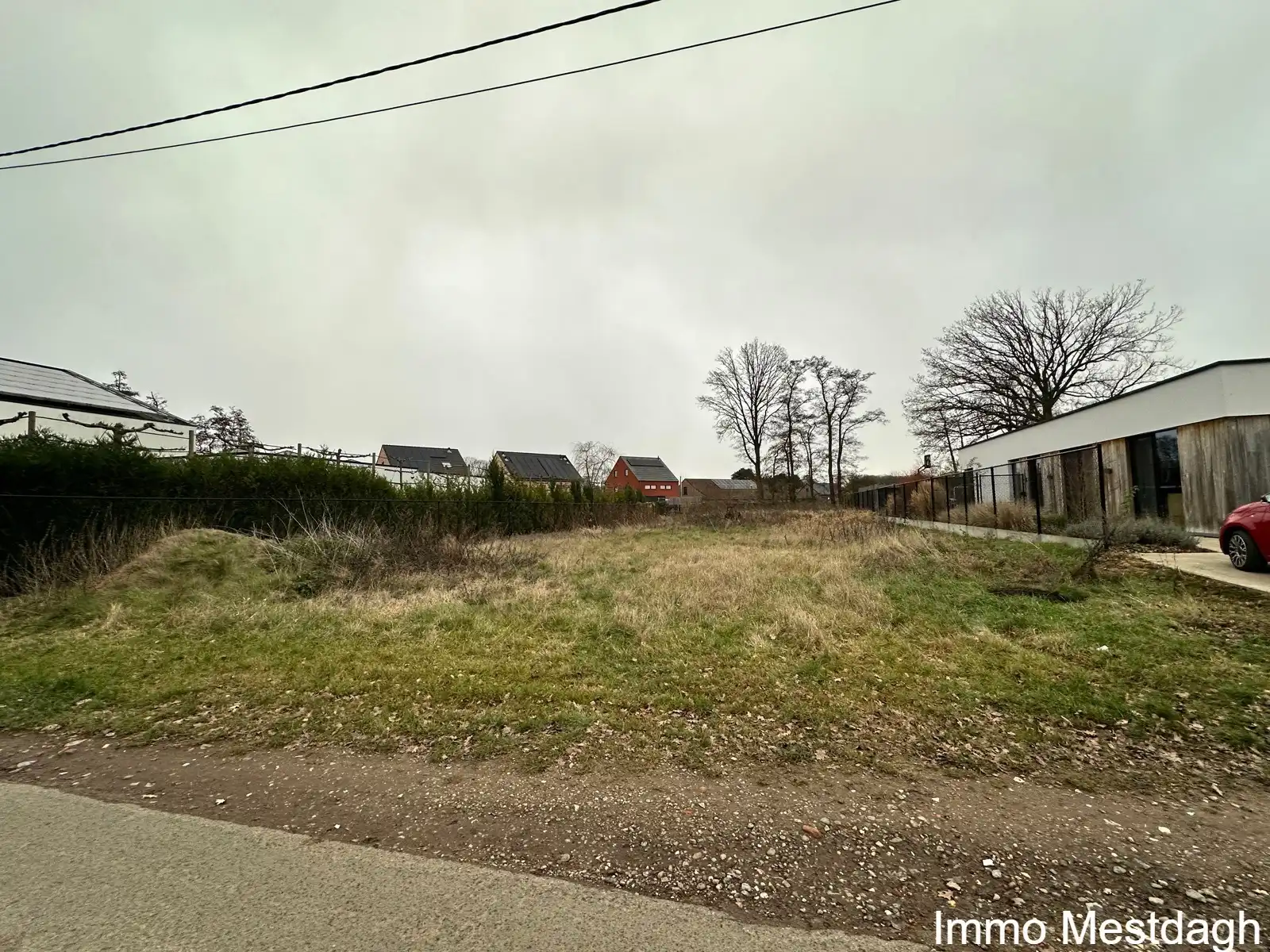 Zeldzame en rustig gelegen bouwgrond in Residentiële buurt foto {{pictureIndex}}