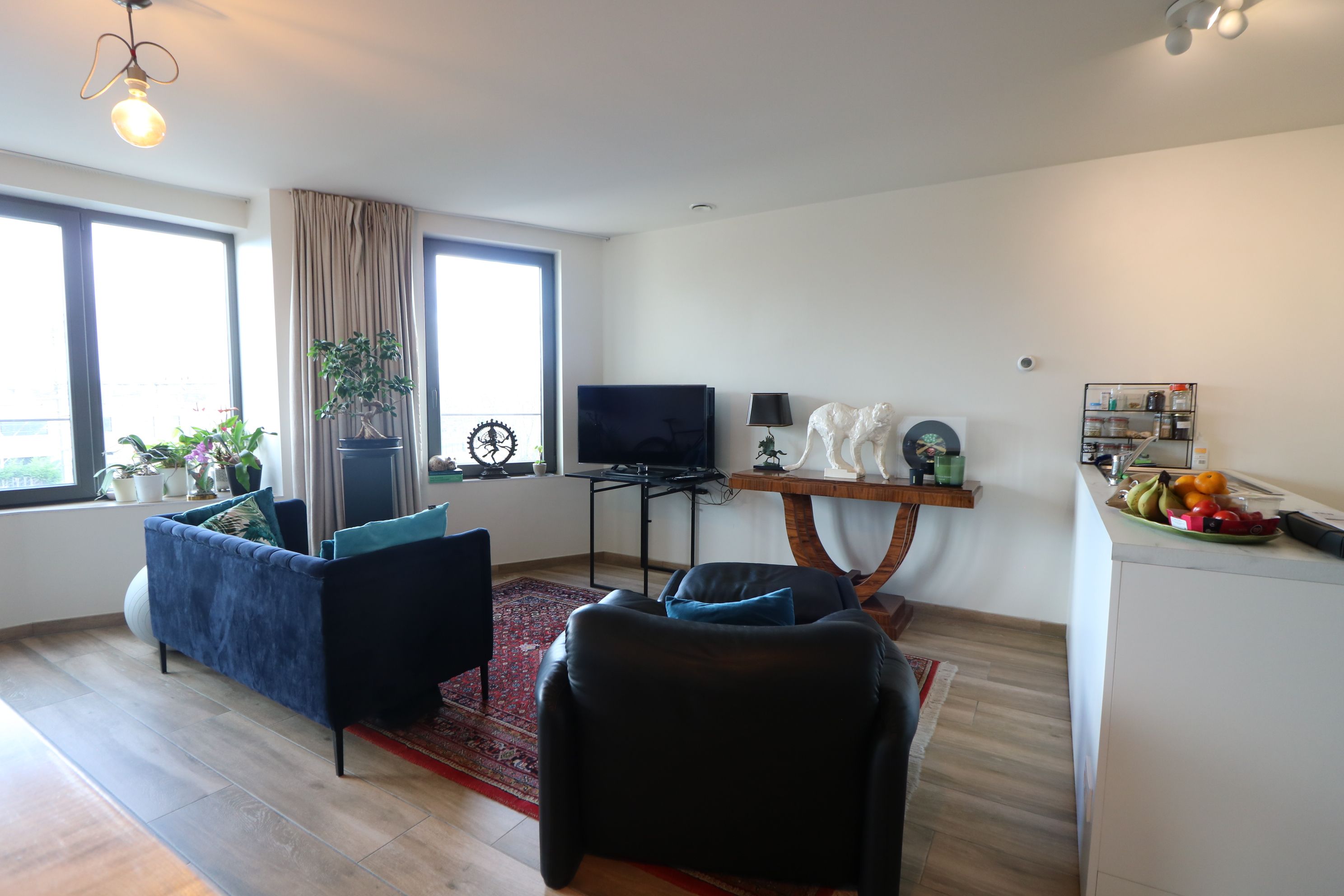 Recent (2020), instapklaar 2-slaapkamerappartement in een aangename buurt.  foto 3