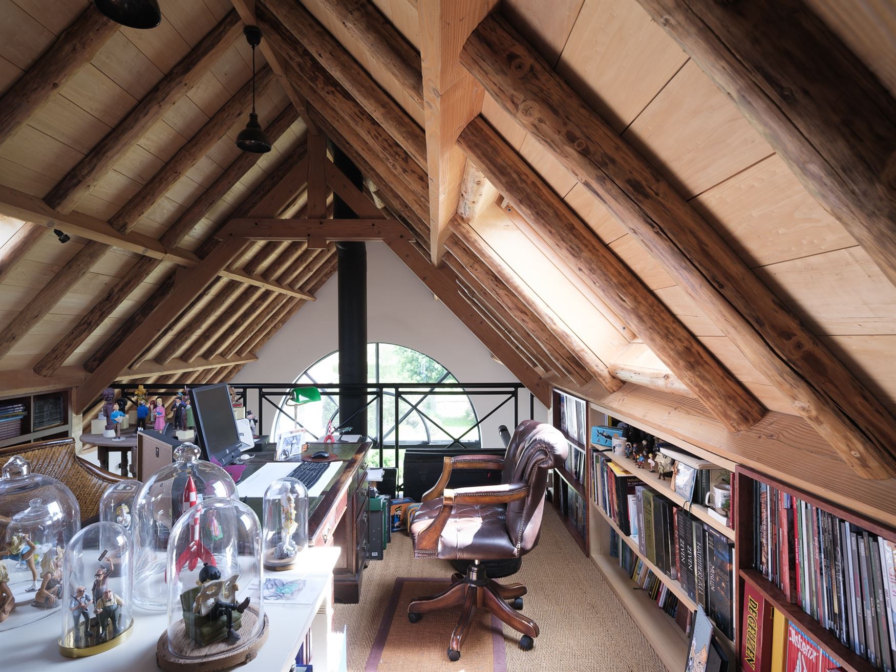 Karaktervolle hoeve met stijl en privacy foto 29