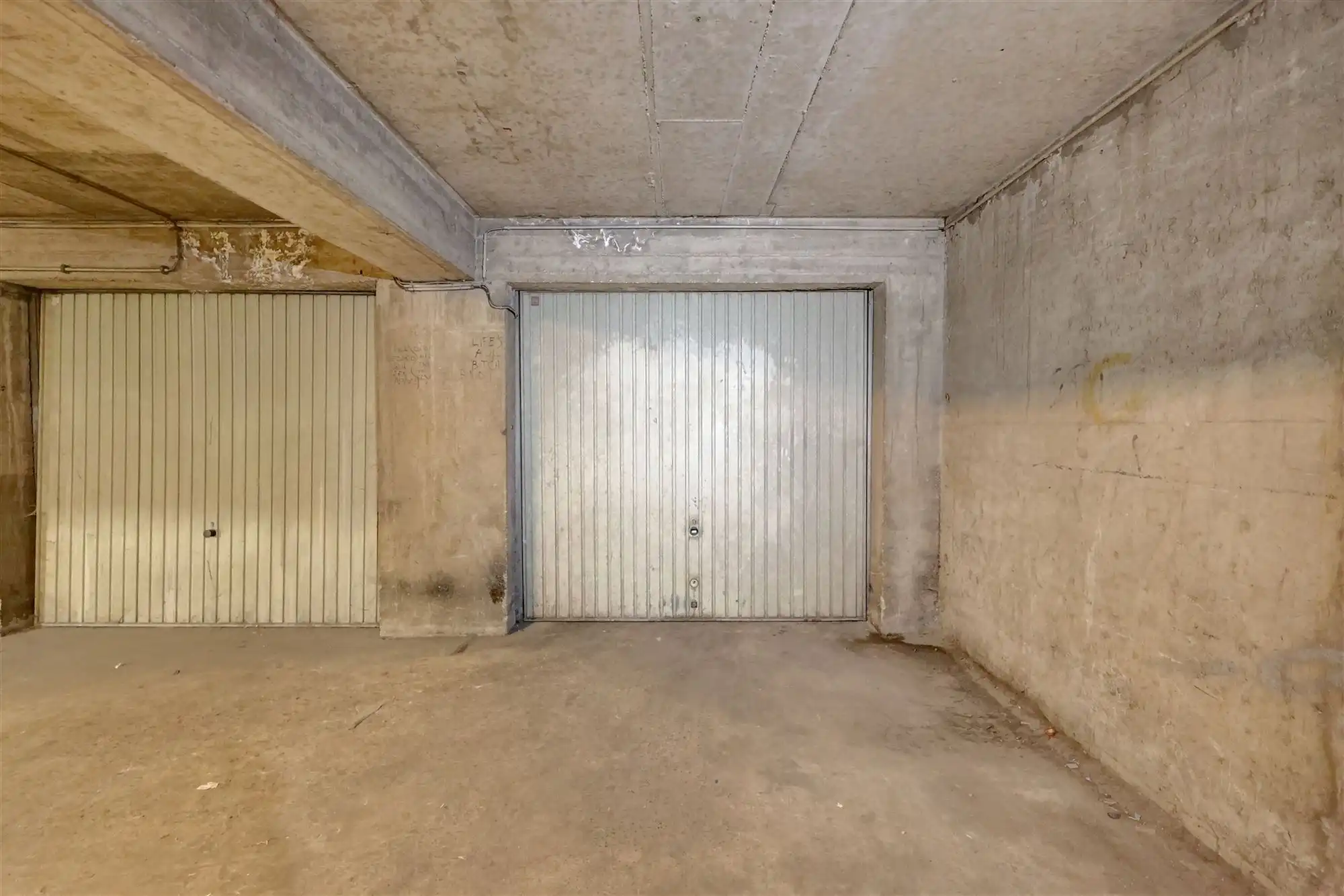 Garagebox op de Bist in centrum Wilrijk foto 2