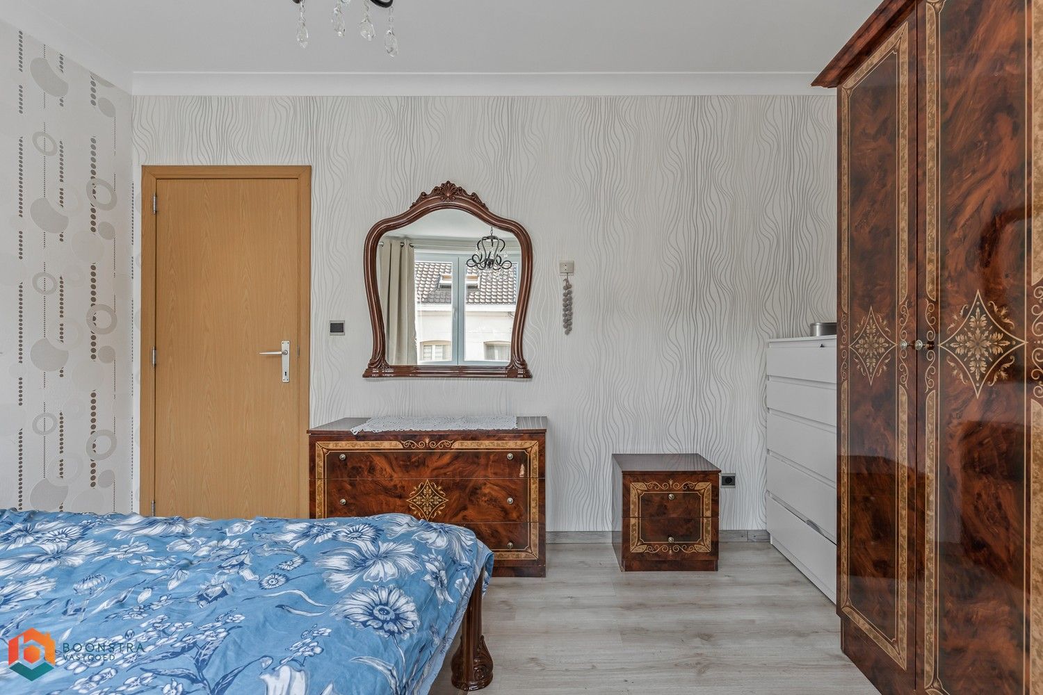 Instapklare woning met 3 slpkrs en garage foto 11