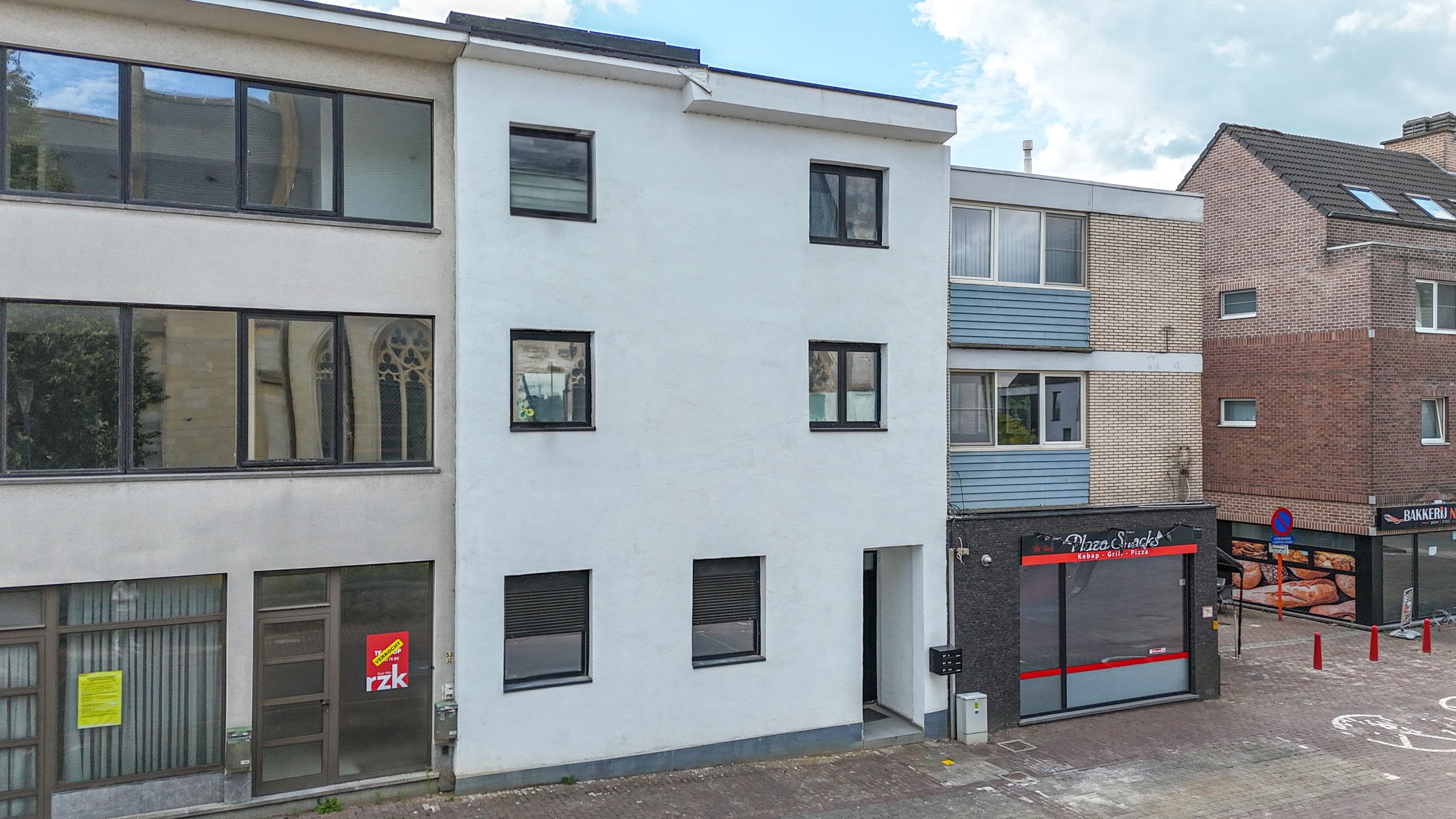 Ruim appartement met 2 slpks en dakterras in centrum Zolder! foto 24
