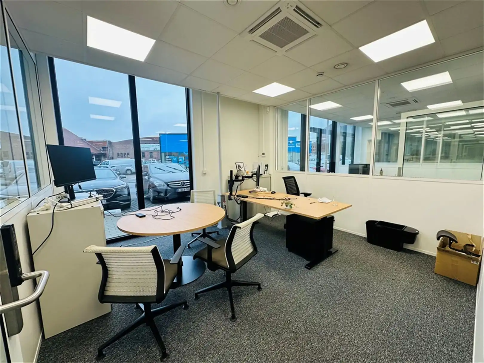 Moderne instapklare kantoren op strategische locatie in Kortrijk foto 7