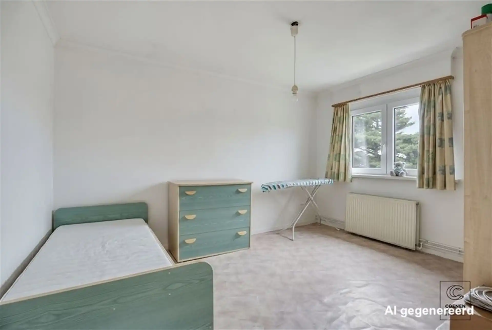 Te renoveren rijwoning van 187 m², twee slpk en ruime tuin! foto 9