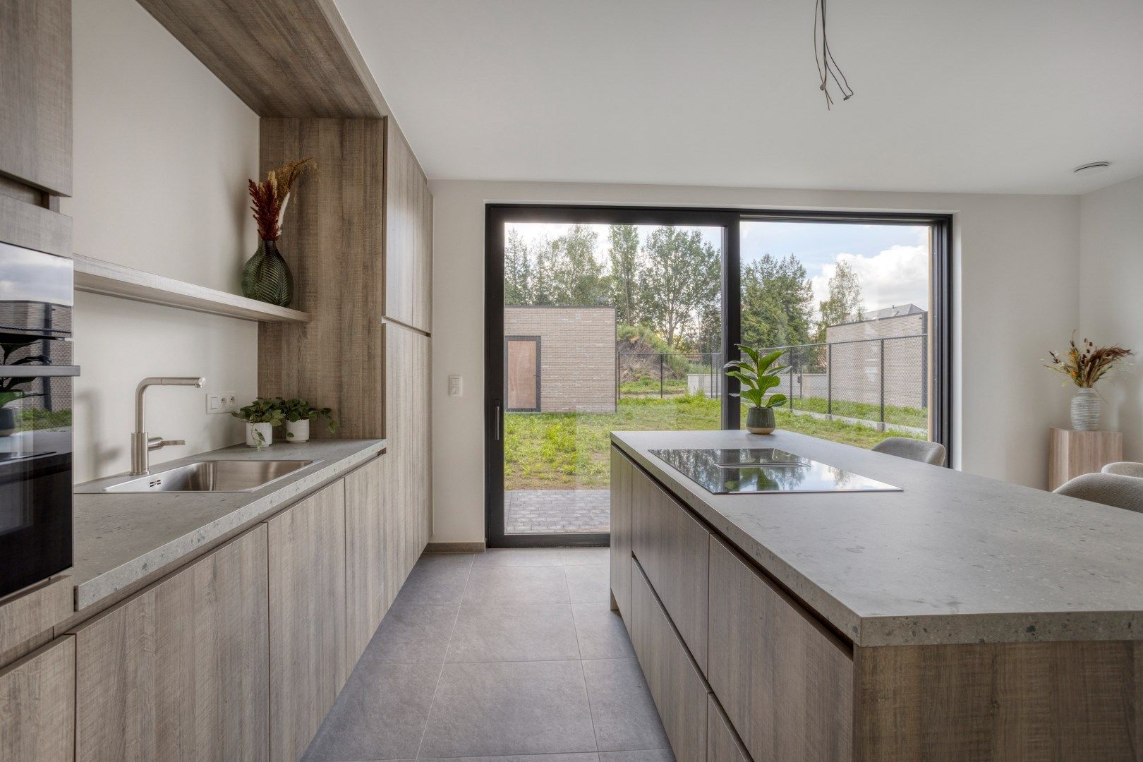 Instapklare nieuwbouw met 3 slpk en tuin foto 12