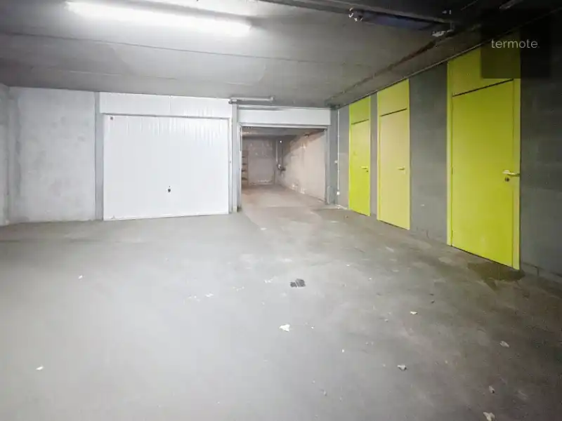 Ondergrondse garage foto 6