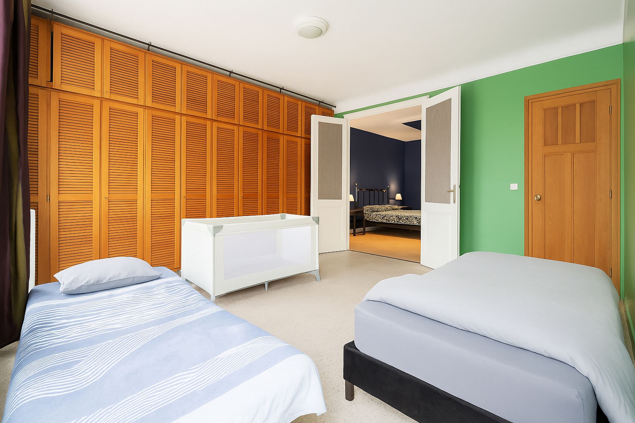 Huis met potentieel voor verkaveling van het terrein foto 19