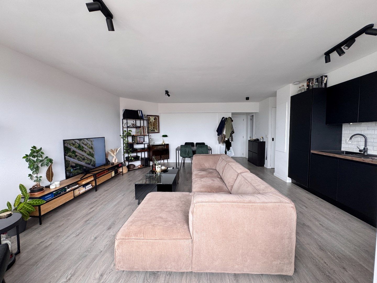 Wonen boven Gent – met zicht op de Feesten en de stad die nooit stilstaat foto 4