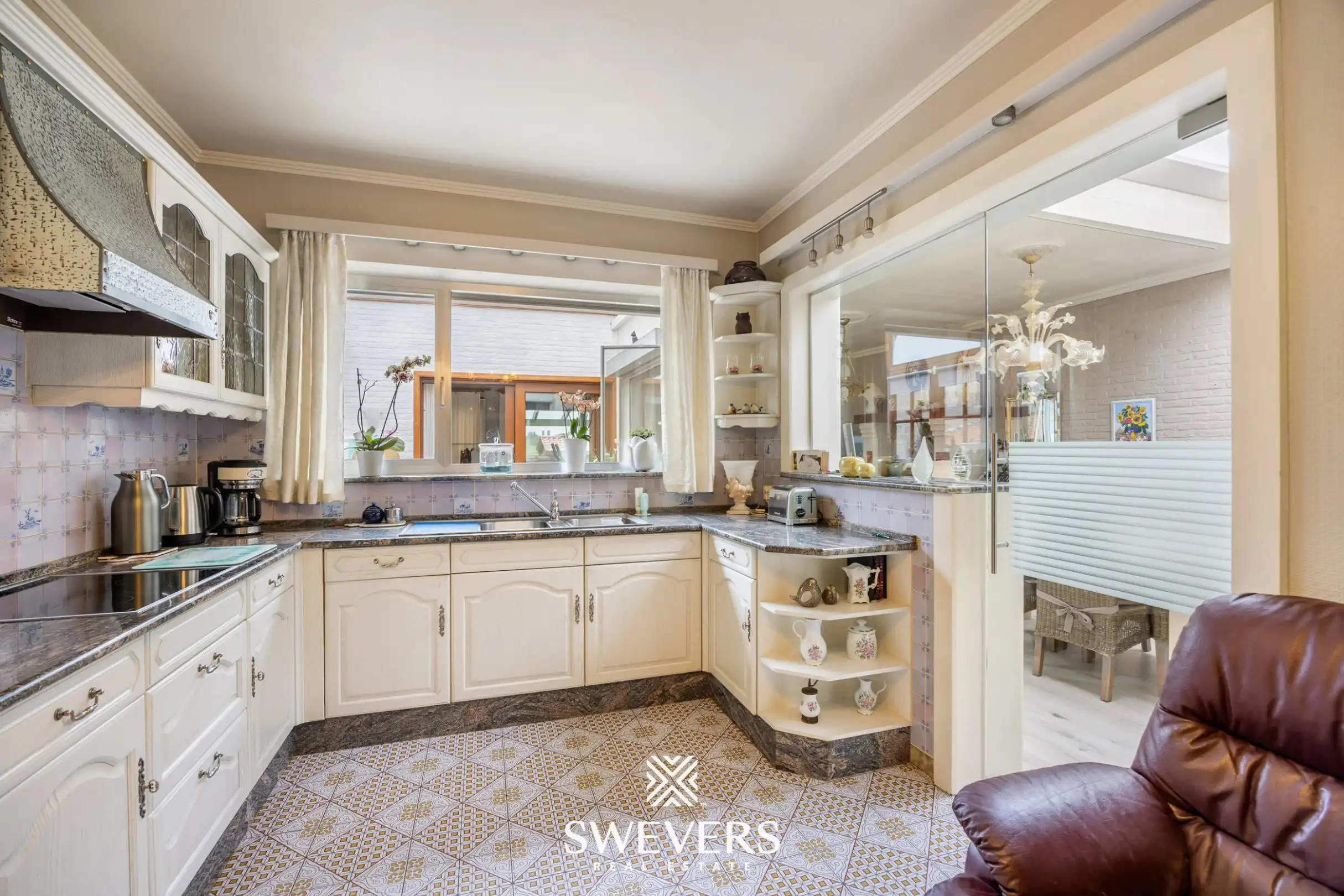 Royale gezinswoning met 257 m² woonruimte foto 7