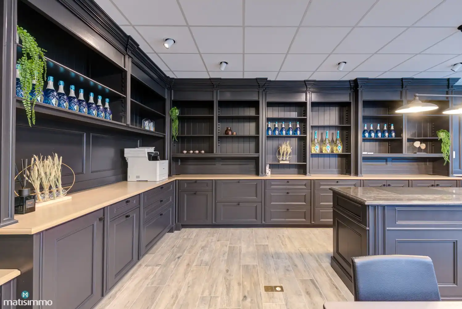 INSTAPKLAAR HANDELSPAND/KANTOORRUIMTE MET EEN UITSTEKENDE LIGGING TE HASSELT foto 7