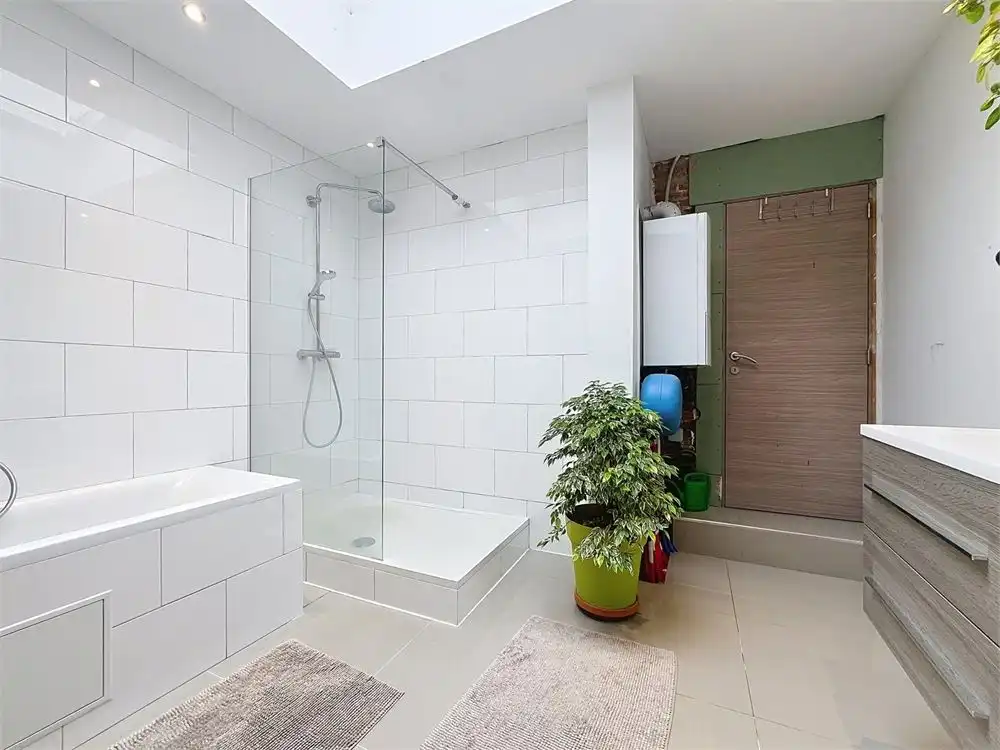 HOB met 4 - 5 slpks en super gezellig zuiders ingerichte tuin foto 18