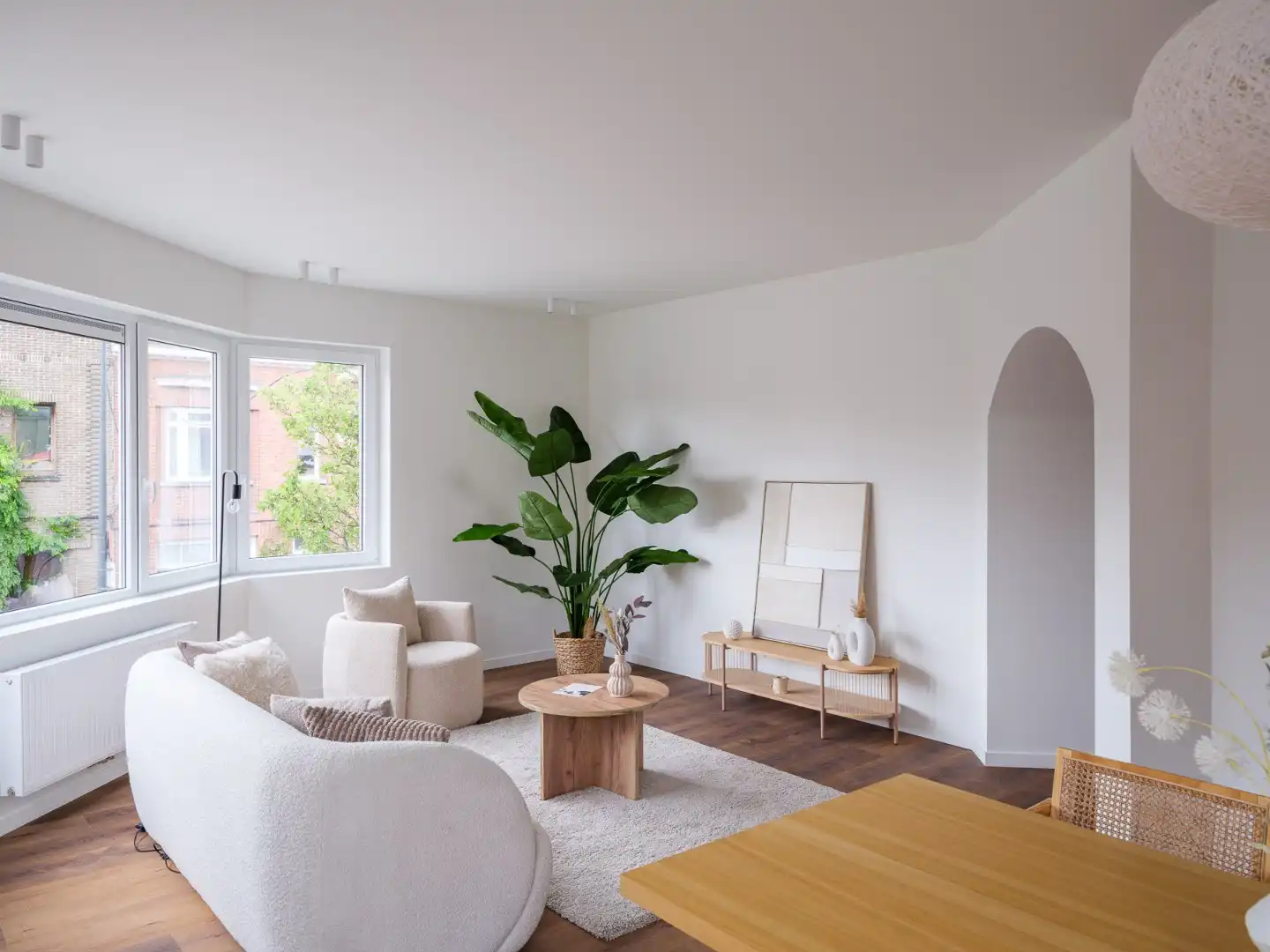 Lichtrijk hoekappartement met twee slaapkamers foto 2