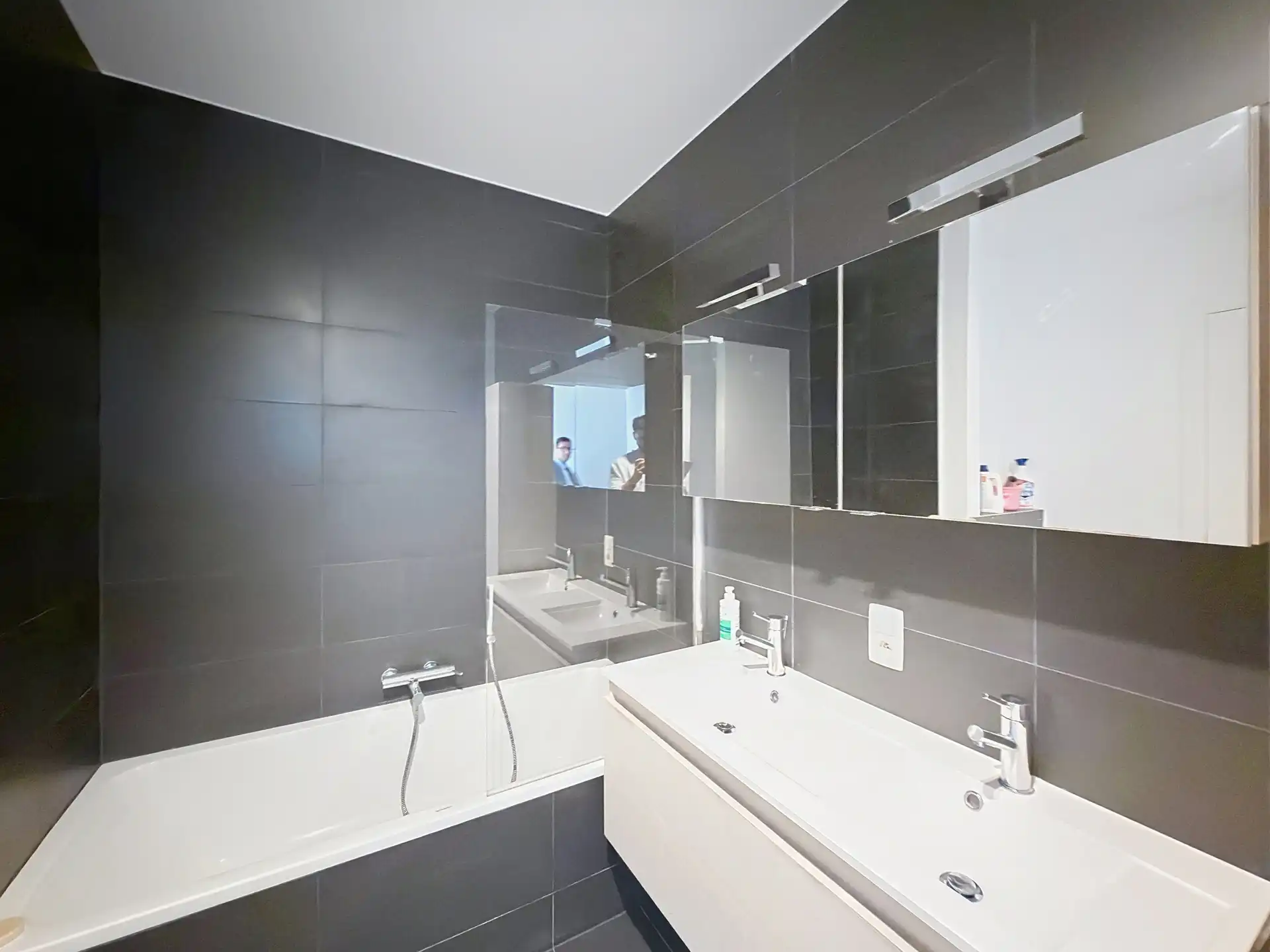 Appartement met 3 slaapkamers in een recent bouwproject! foto 14