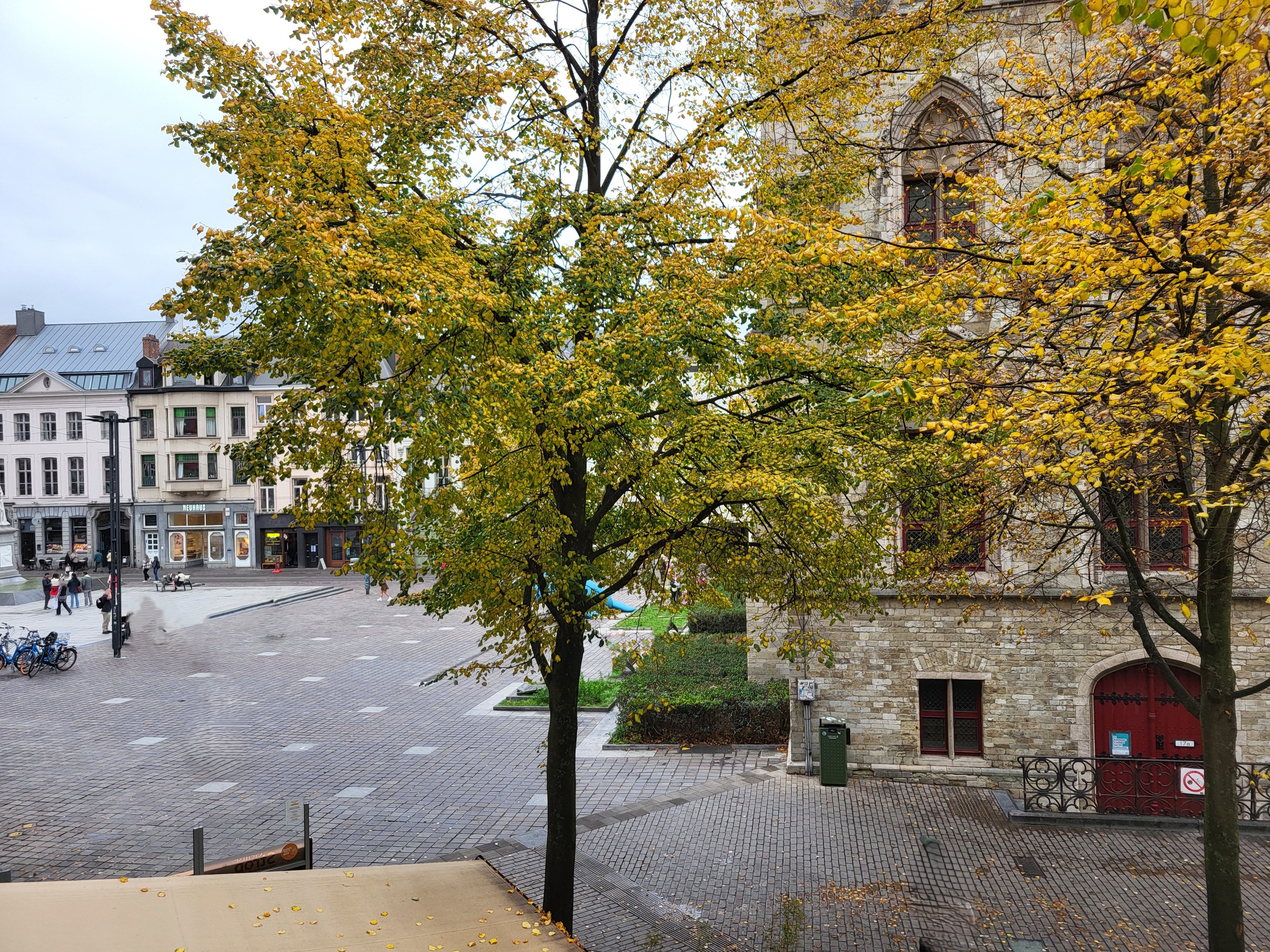 Prachtig energiezuinig appartement met 2 slaapkamers en zonnig terras, in het centrum van de Stad Gent! foto 26