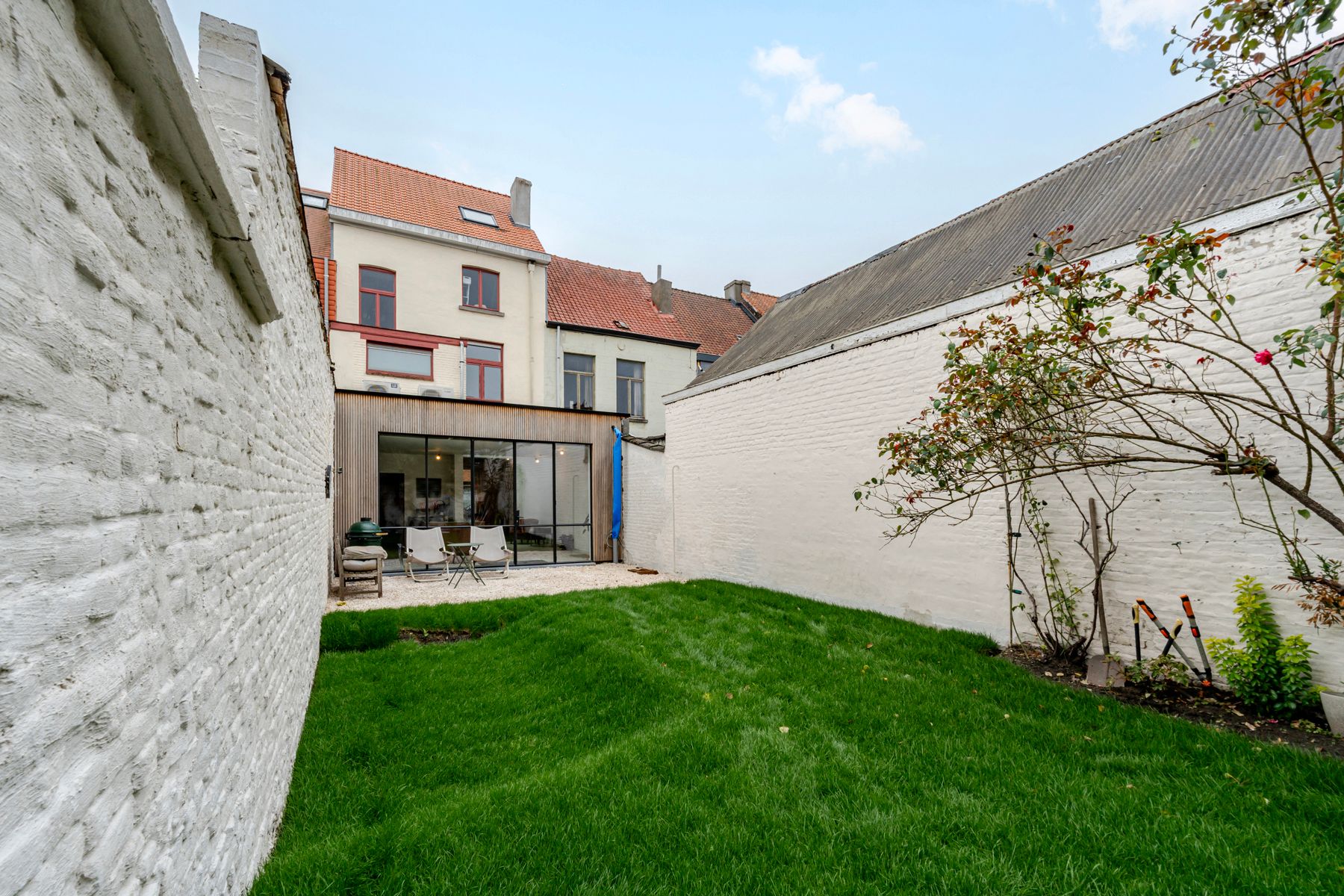 Karaktervolle herenwoning met stadstuin in Gentbrugge foto 2