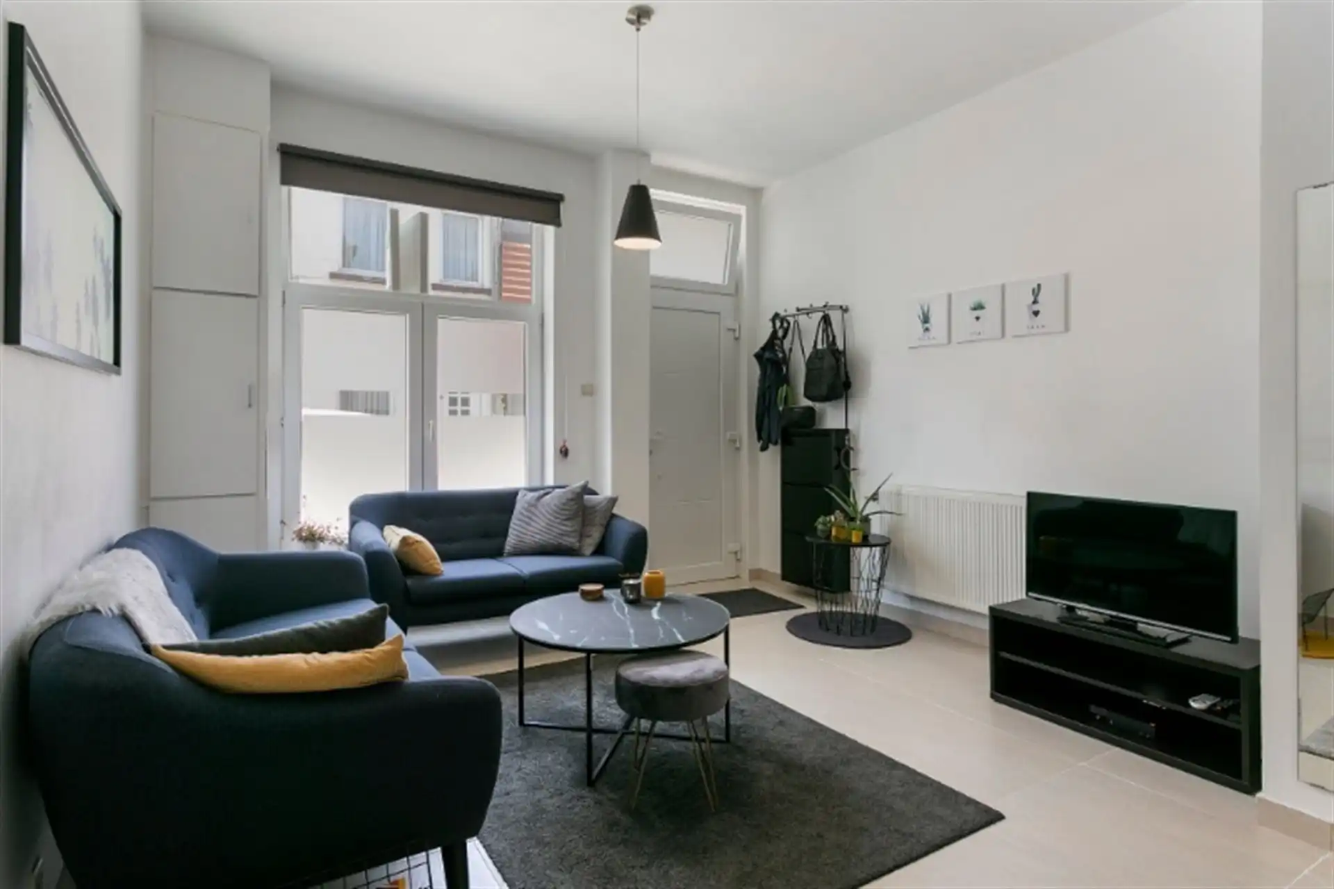 Instapklare woning gelegen op wandelafstand van het centrum en stadspark te Aalst. foto 5