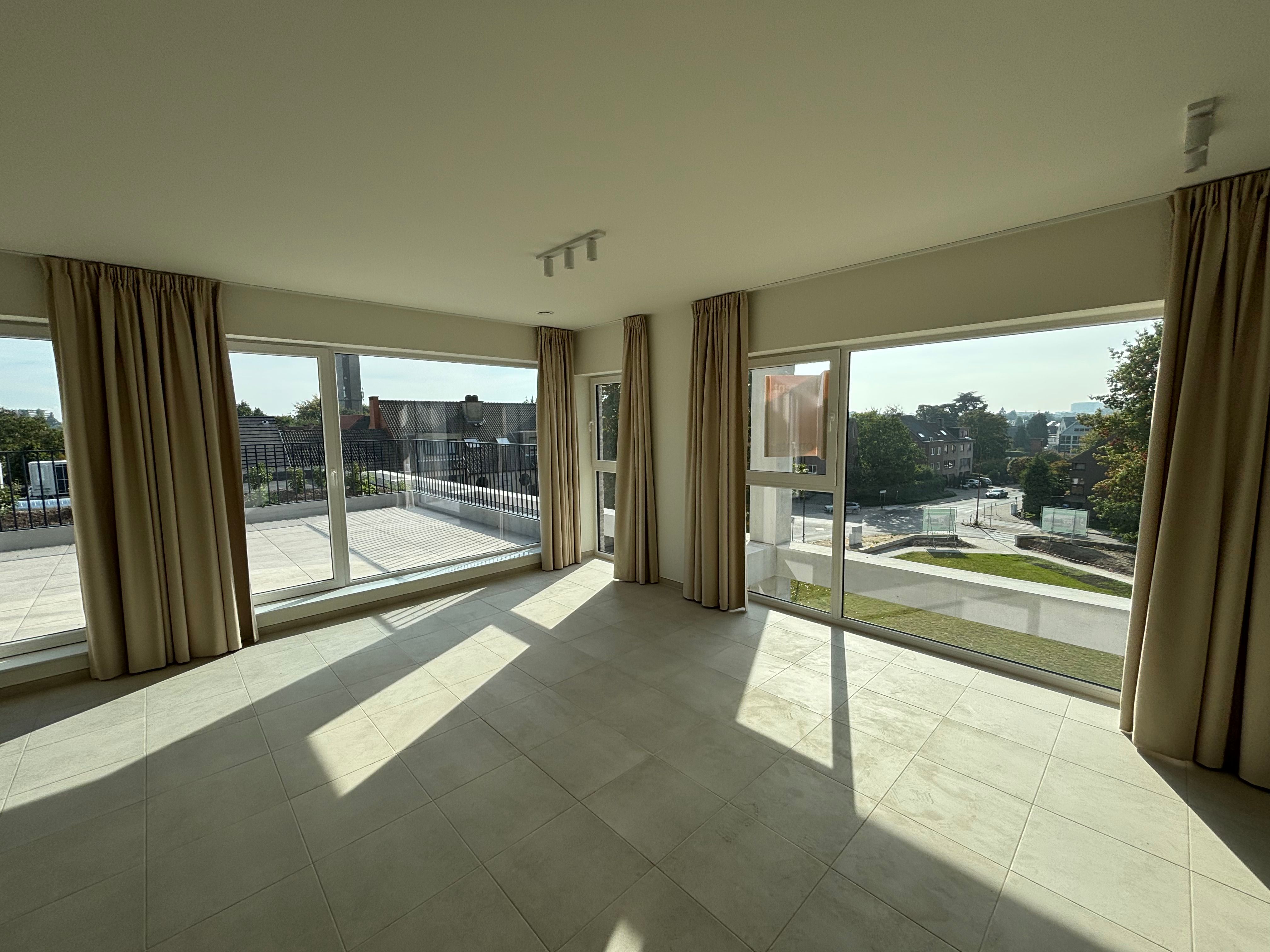 Penthouse te huur: modern, energiezuinig & met gigantisch terras foto 13