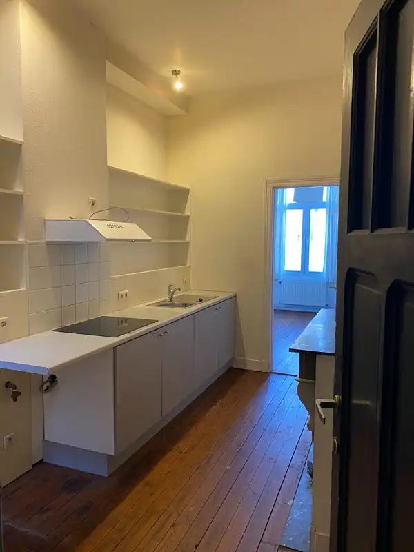 Super charmant 1 slaapkamer appartement op de 2° V in 'Cleyn Antwerpen'. foto 4
